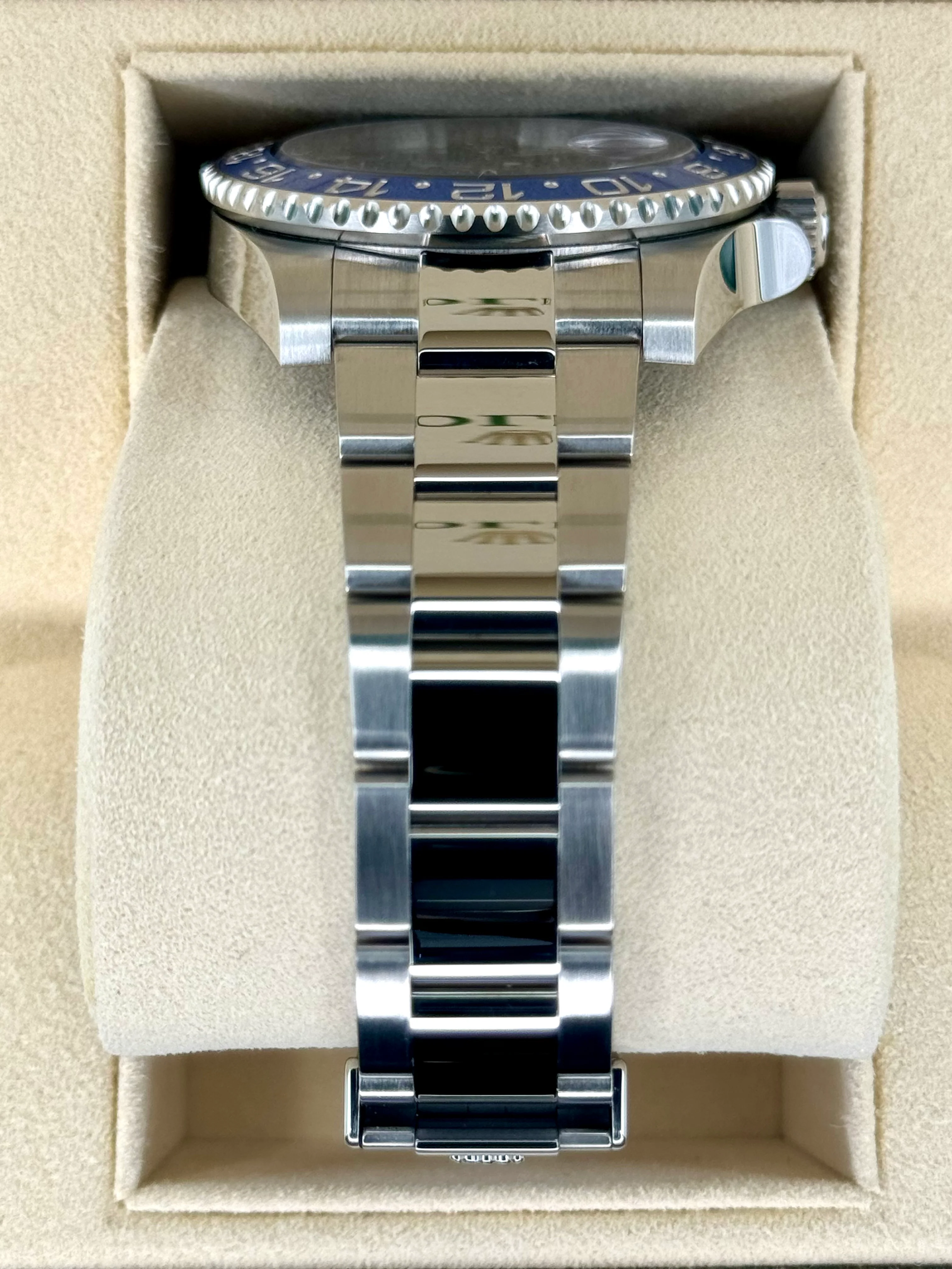2019 Rolex GMT-Master II "Batman" 40mm 116710BLNR Oyster - Image 3