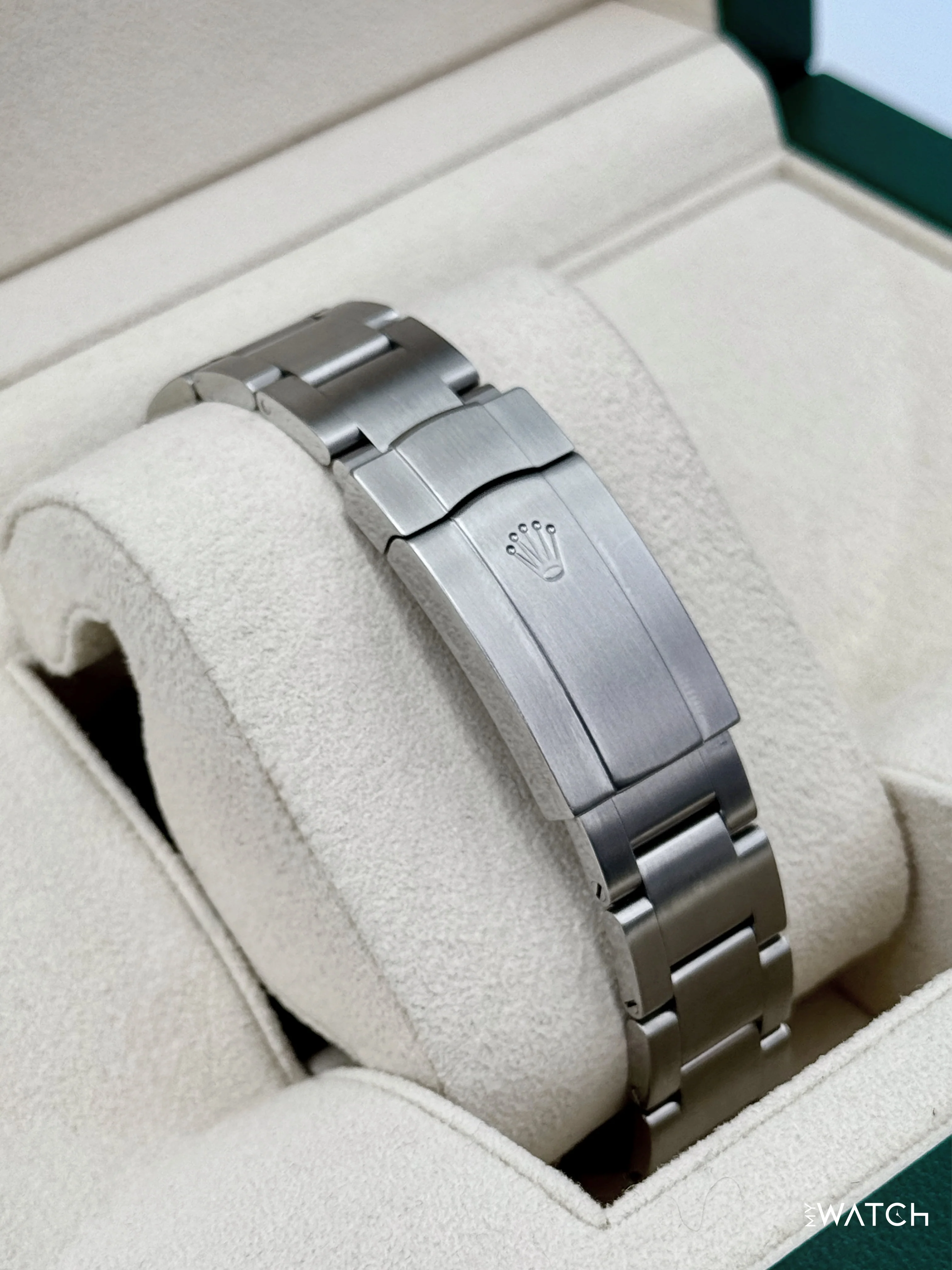 2019 Rolex Oyster Perpetual 39mm 114300 Stainless Steel White Dial - Image 2