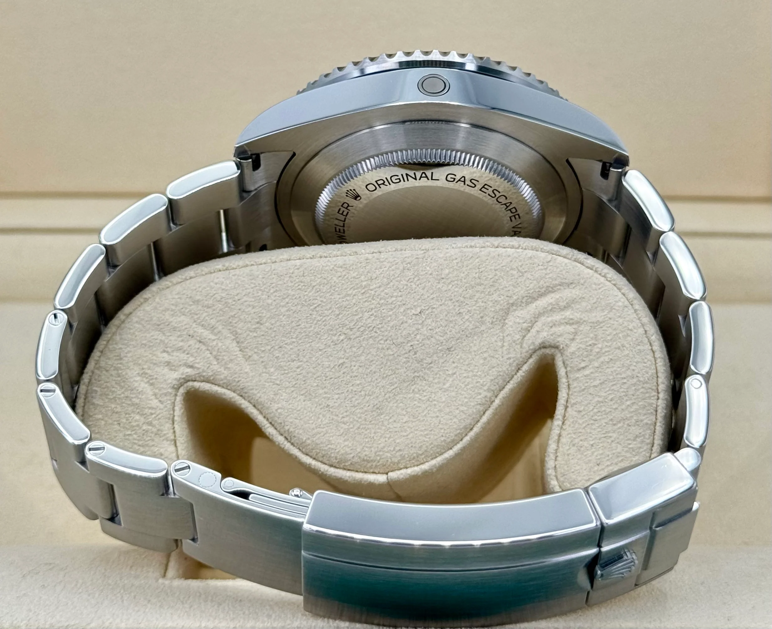 2019 Rolex Sea-Dweller 43mm 126600 Black Dial - Image 10