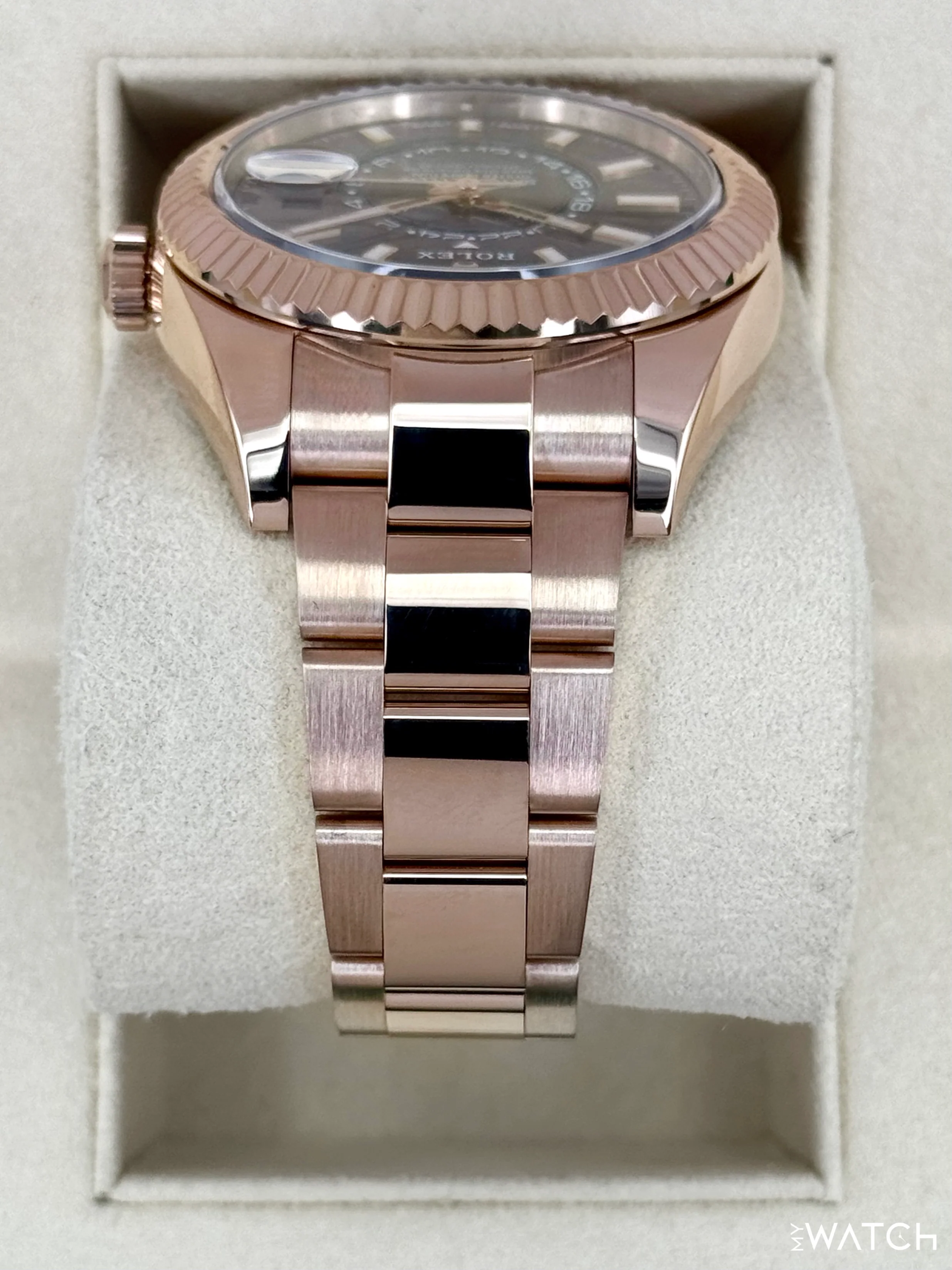 2019 Rolex Sky-Dweller 42mm 326935 Rose Gold Oyster Rhodium Dial - Image 4