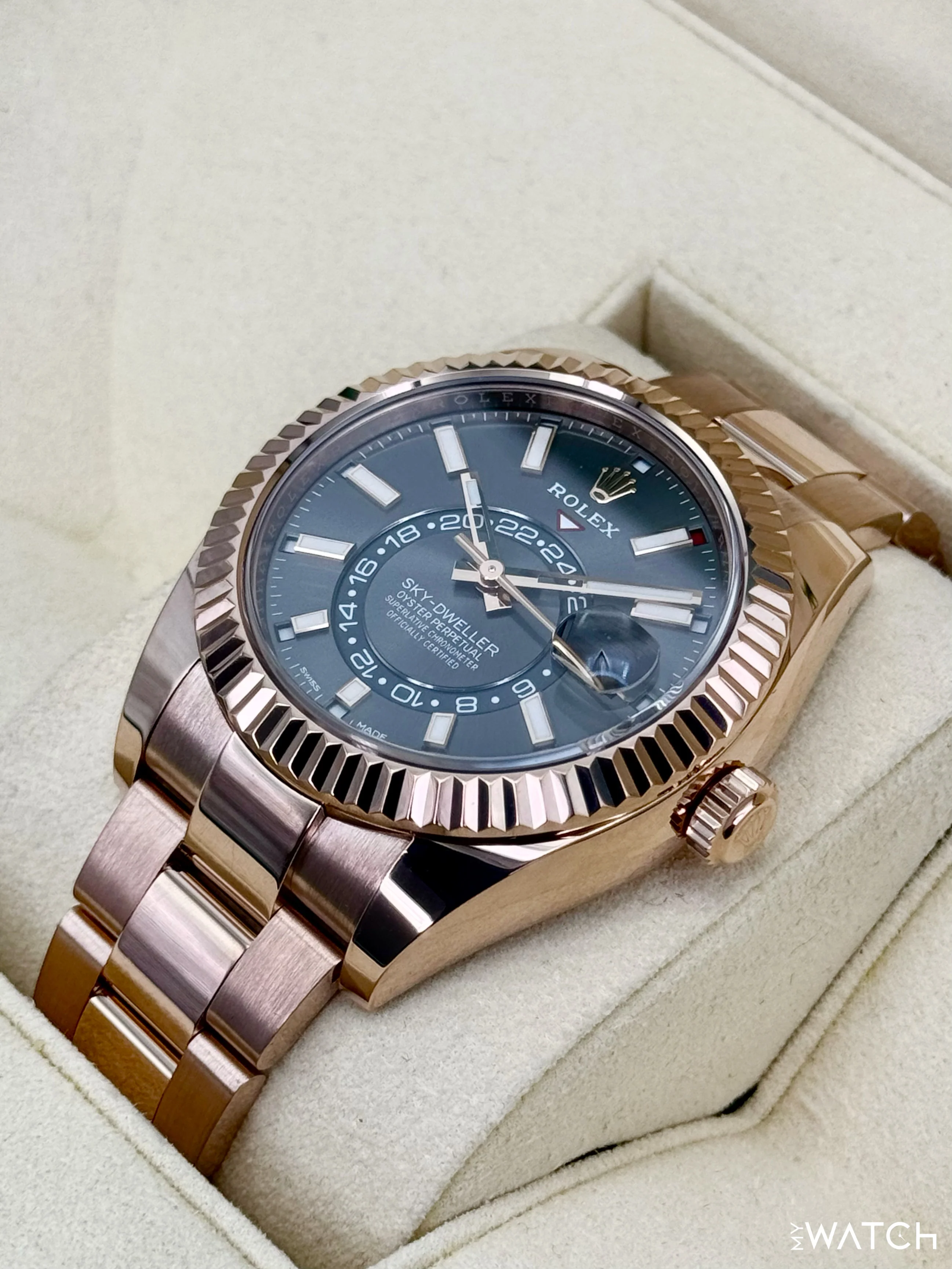 2019 Rolex Sky-Dweller 42mm 326935 Rose Gold Oyster Rhodium Dial - Image 5