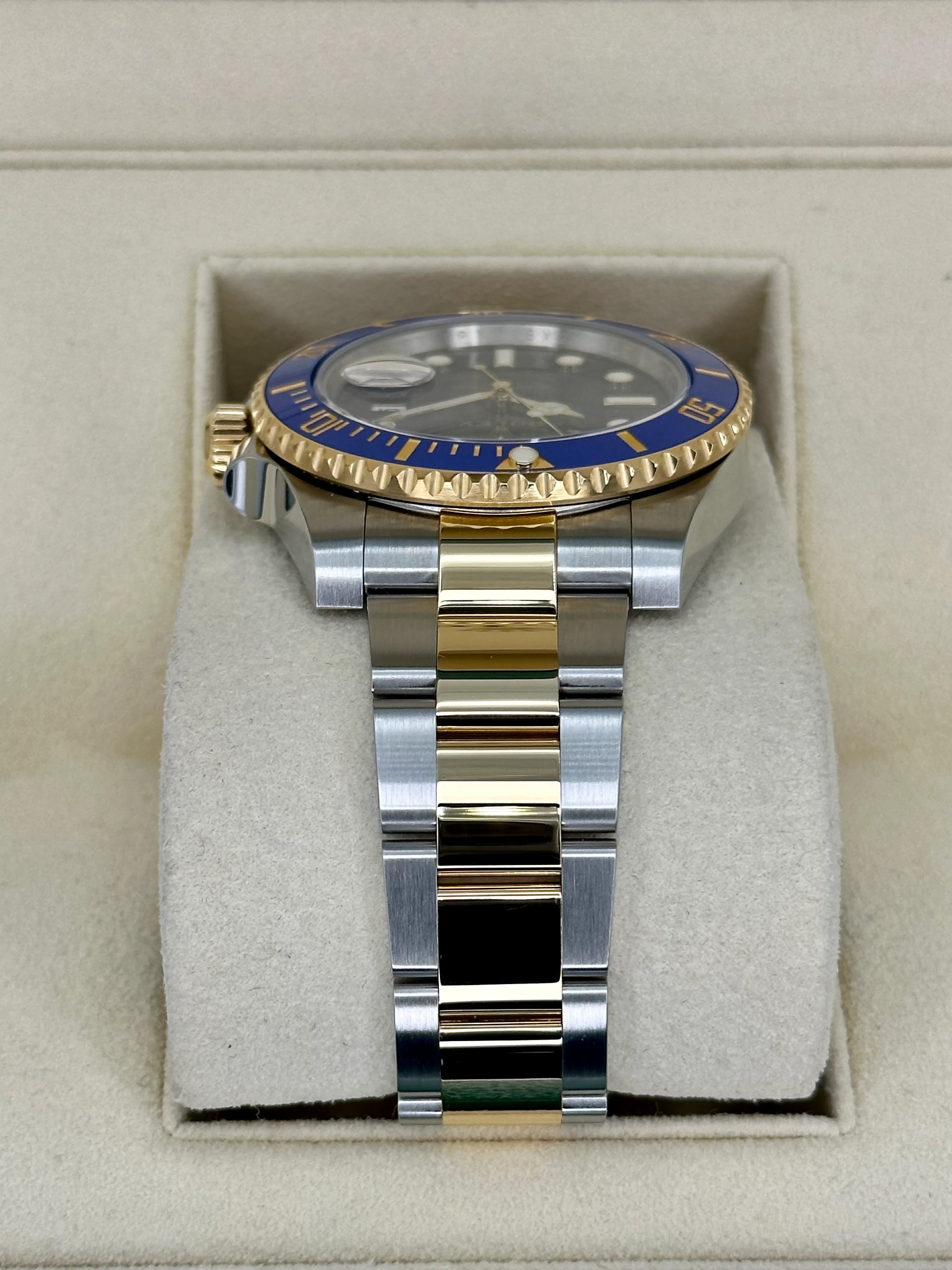 2019 Rolex Submariner "Bluesy" 40mm 116613LB Two-Tone Blue Dial - Image 4