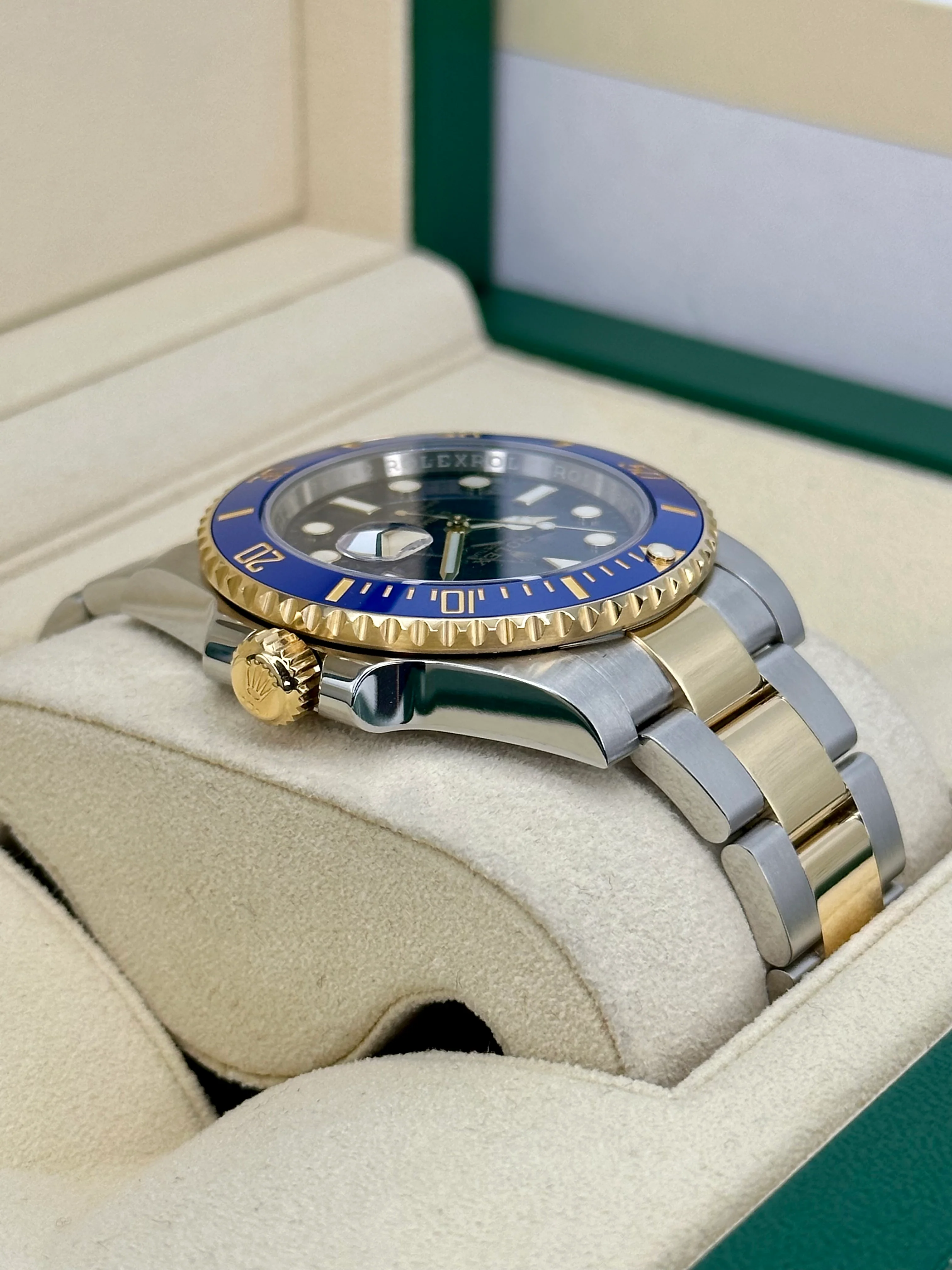 2019 Rolex Submariner "Bluesy" 40mm 116613LB Two-Tone Blue Dial - Image 8