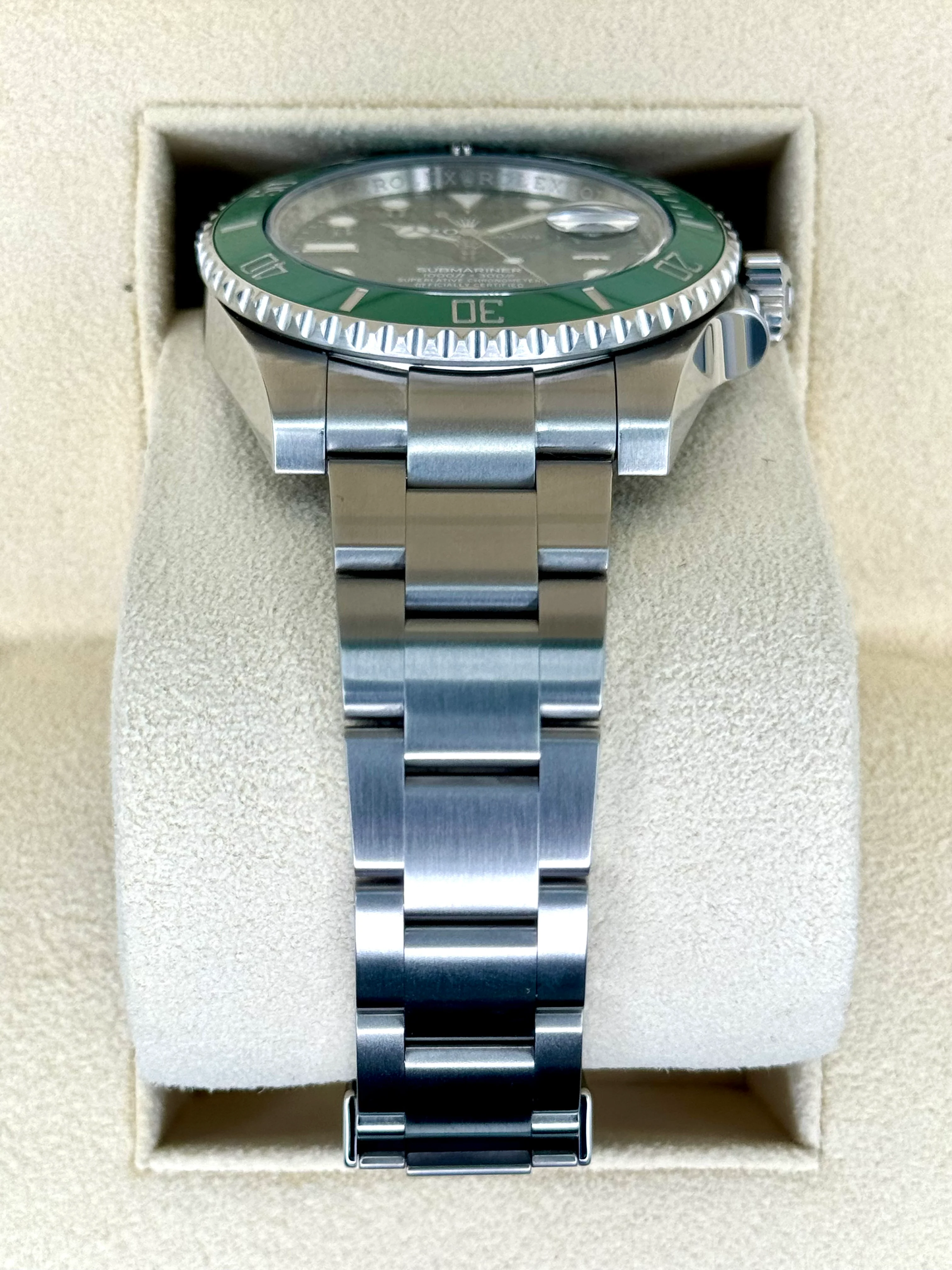 2019 Rolex Submariner "Hulk" 40mm 116610LV Green Dial - Image 3