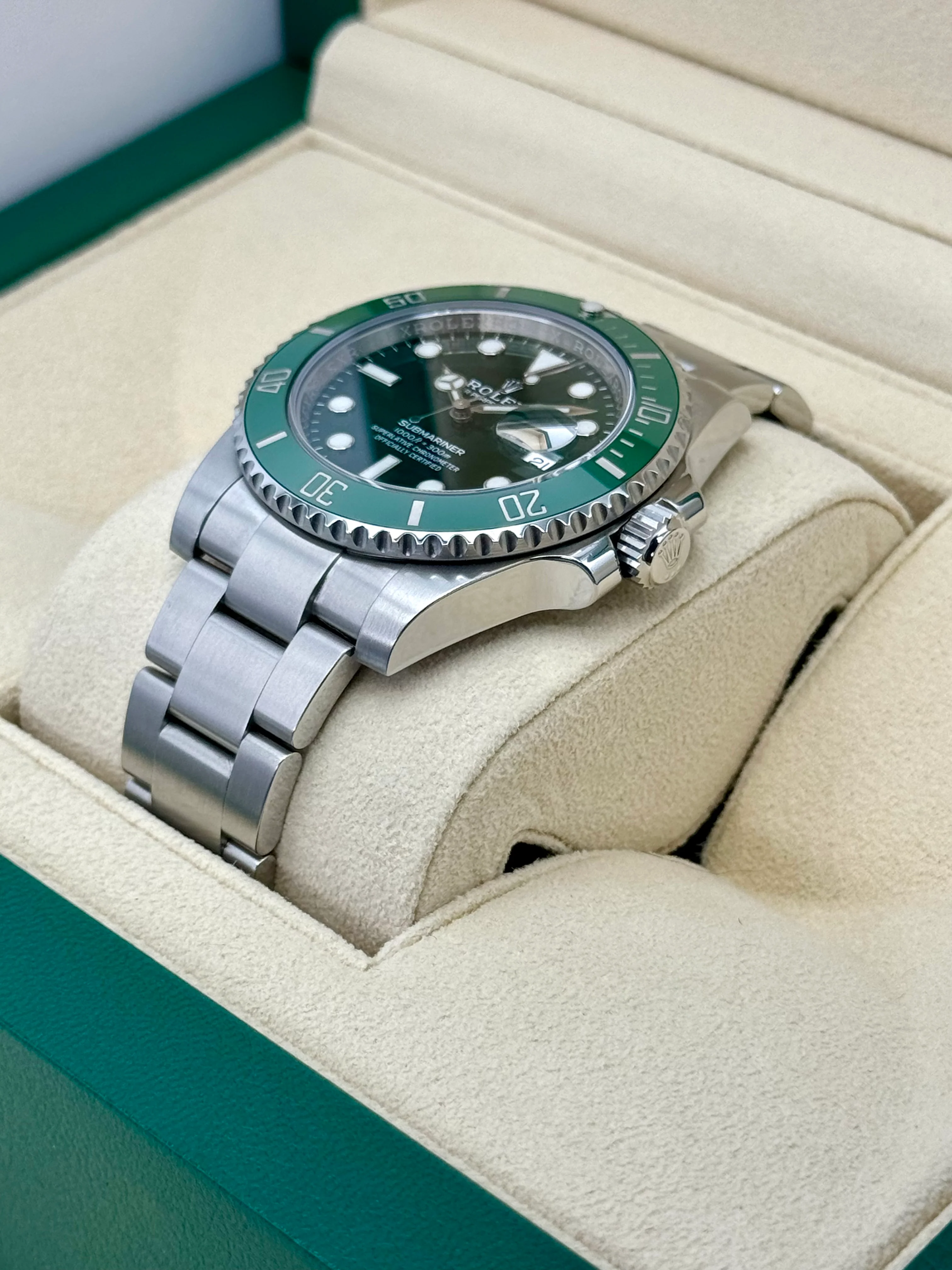 2019 Rolex Submariner "Hulk" 40mm 116610LV Green Dial - Image 5
