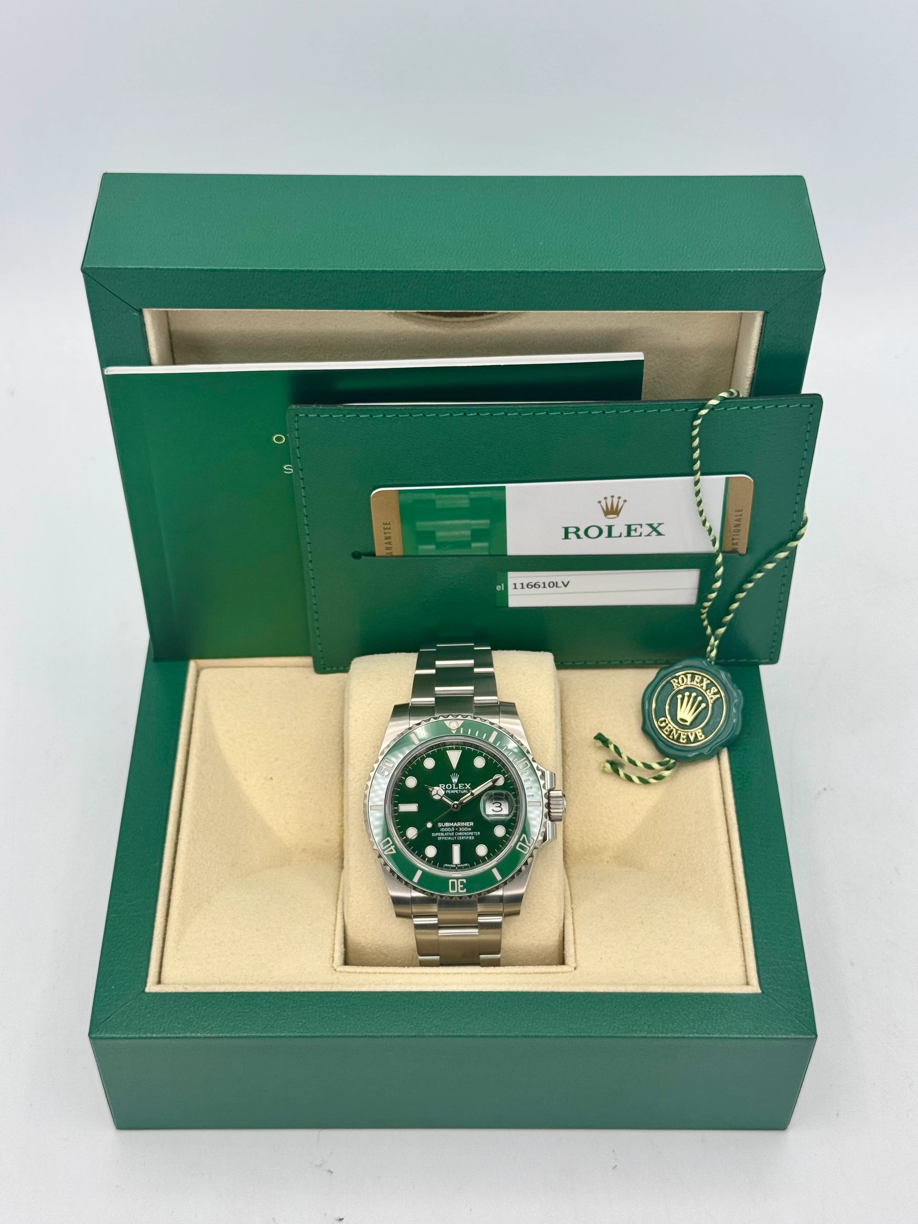 2019 Rolex Submariner "Hulk" 40mm 116610LV Green Dial - Image 11
