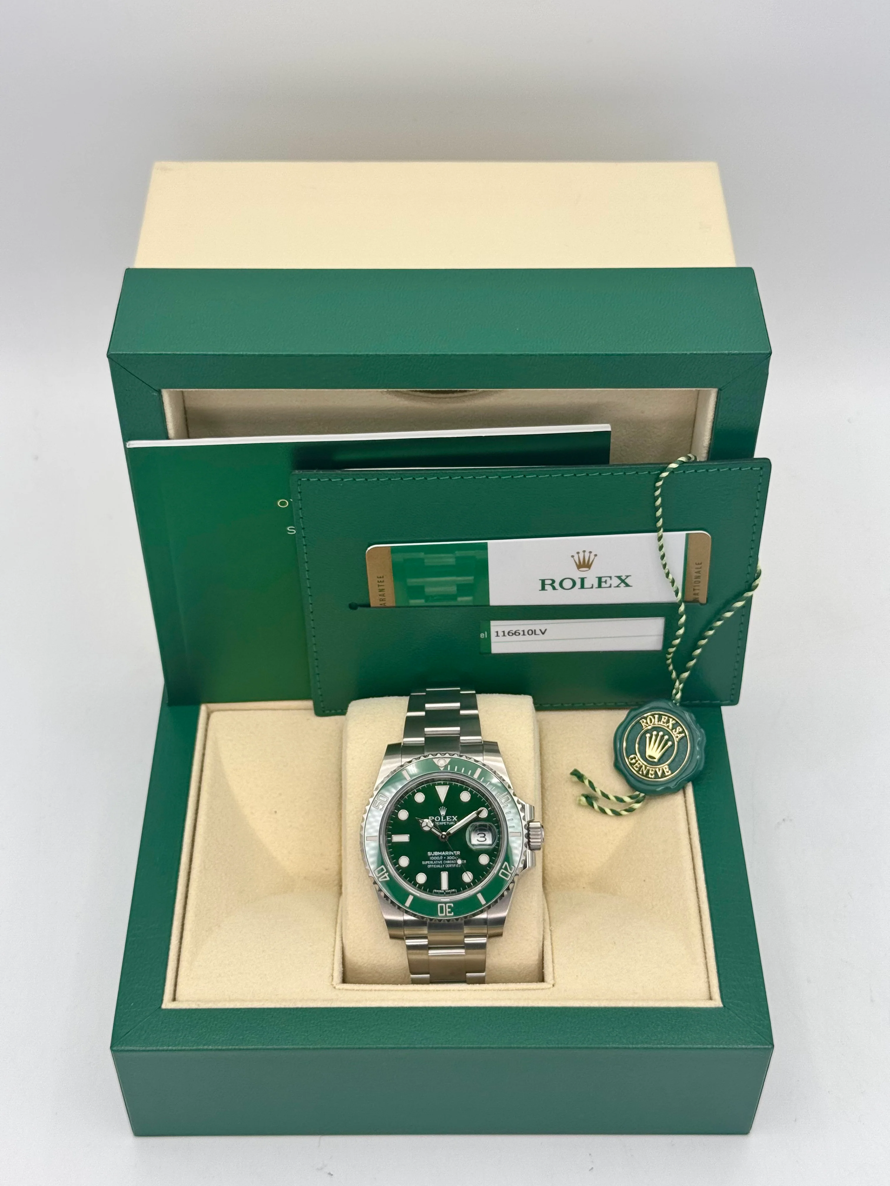 2019 Rolex Submariner "Hulk" 40mm 116610LV Green Dial - Image 12