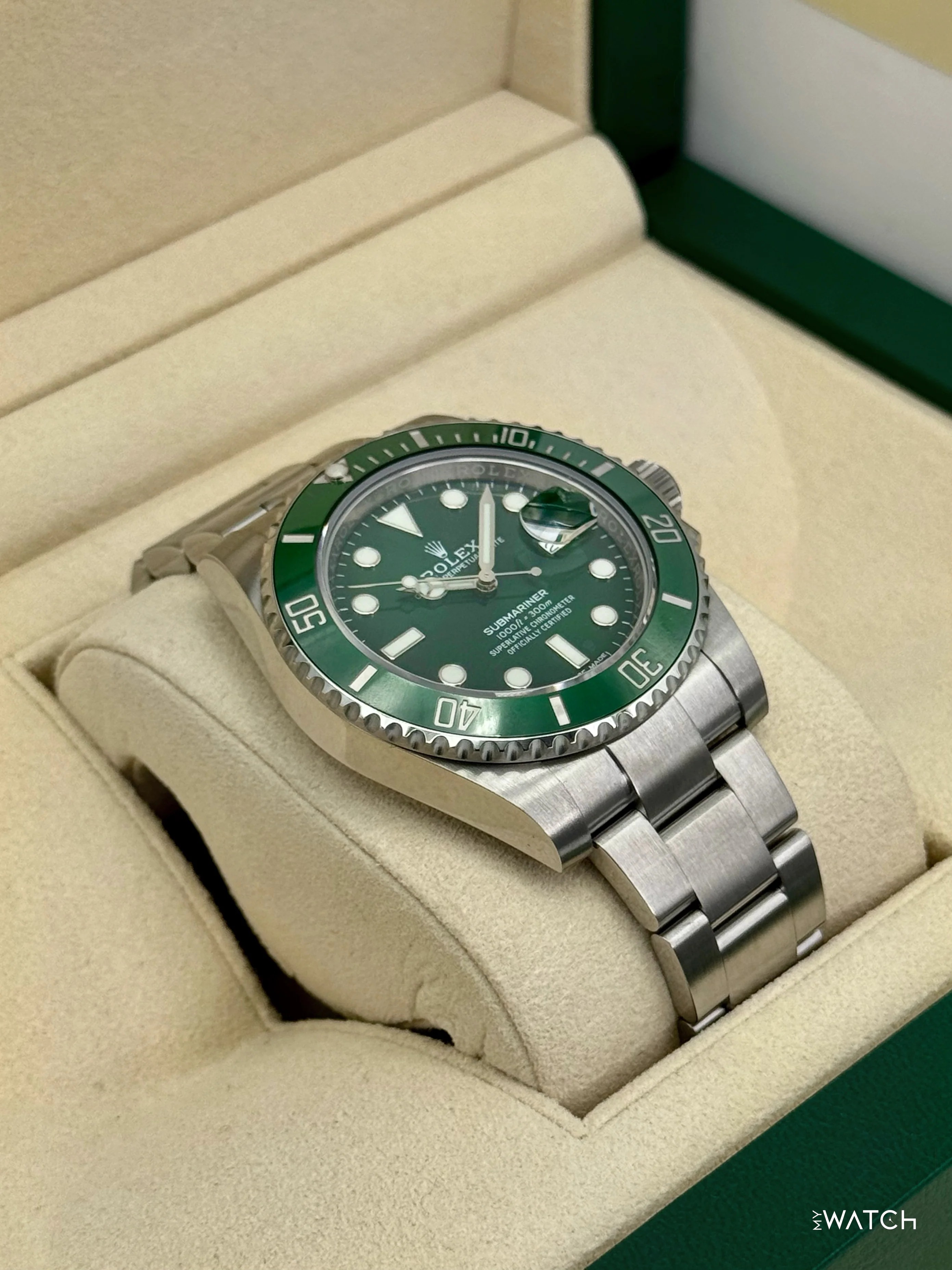 2019 Rolex Submariner “Hulk” 40mm 116610LV Green Dial - Image 6