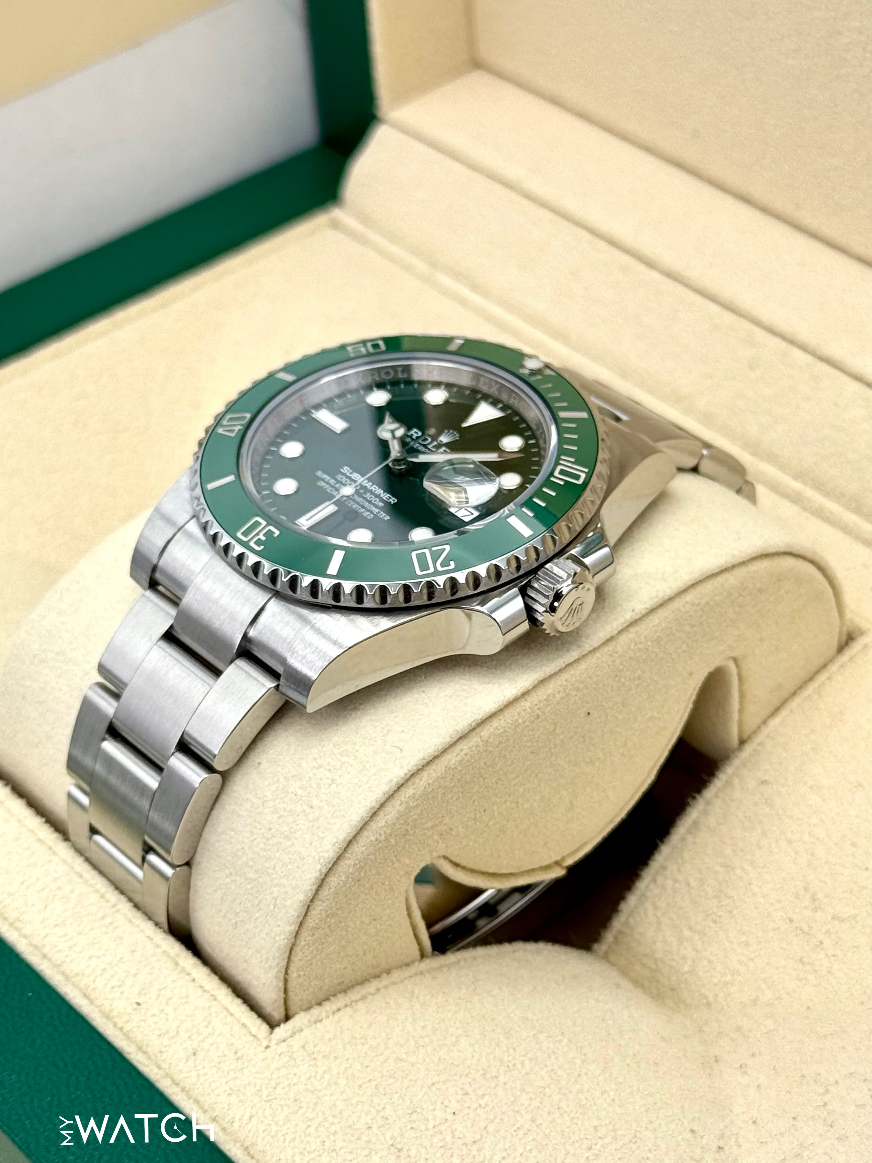 2019 Rolex Submariner “Hulk” 40mm 116610LV Green Dial - Image 5