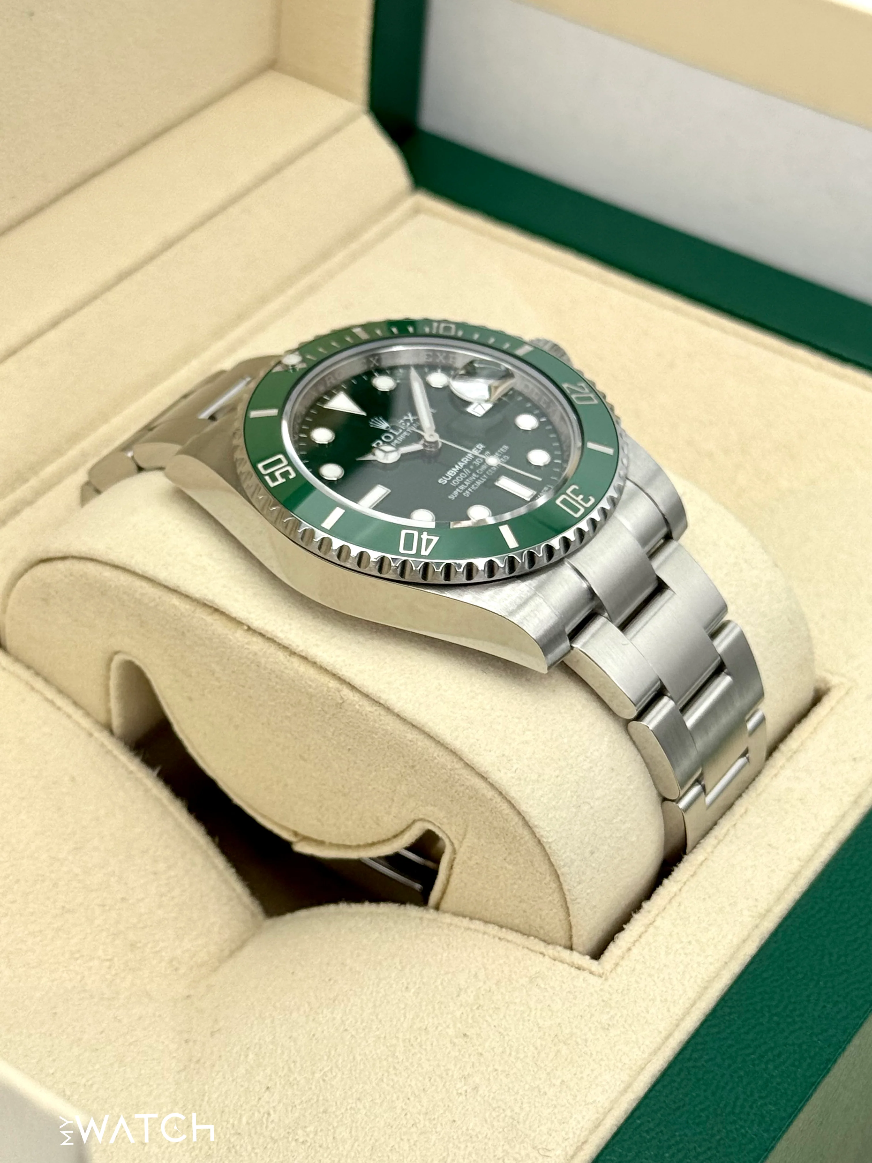 2019 Rolex Submariner “Hulk” 40mm 116610LV Green Dial - Image 6