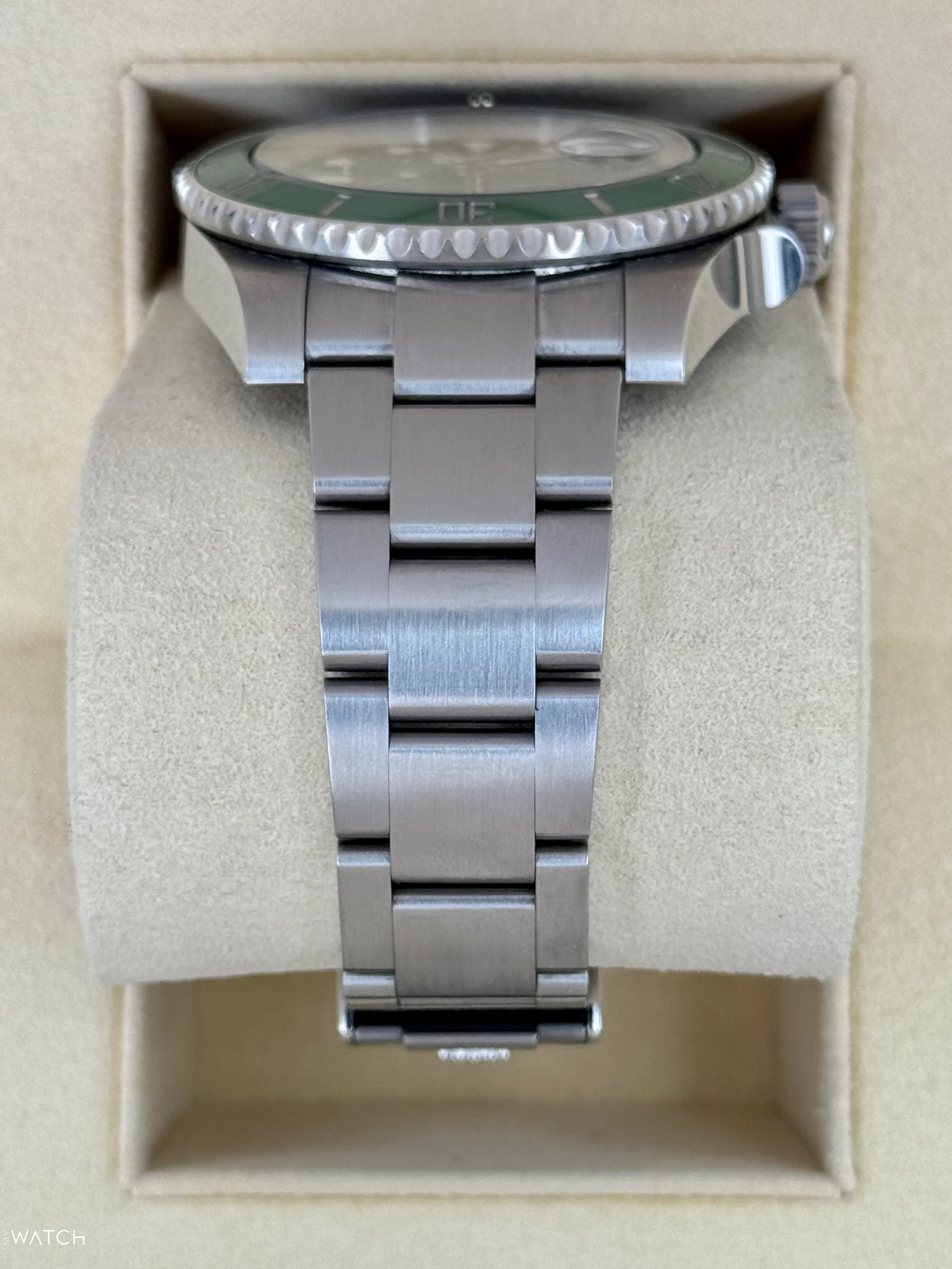 2019 Rolex Submariner “Hulk” 40mm 116610LV Green Dial - Image 3