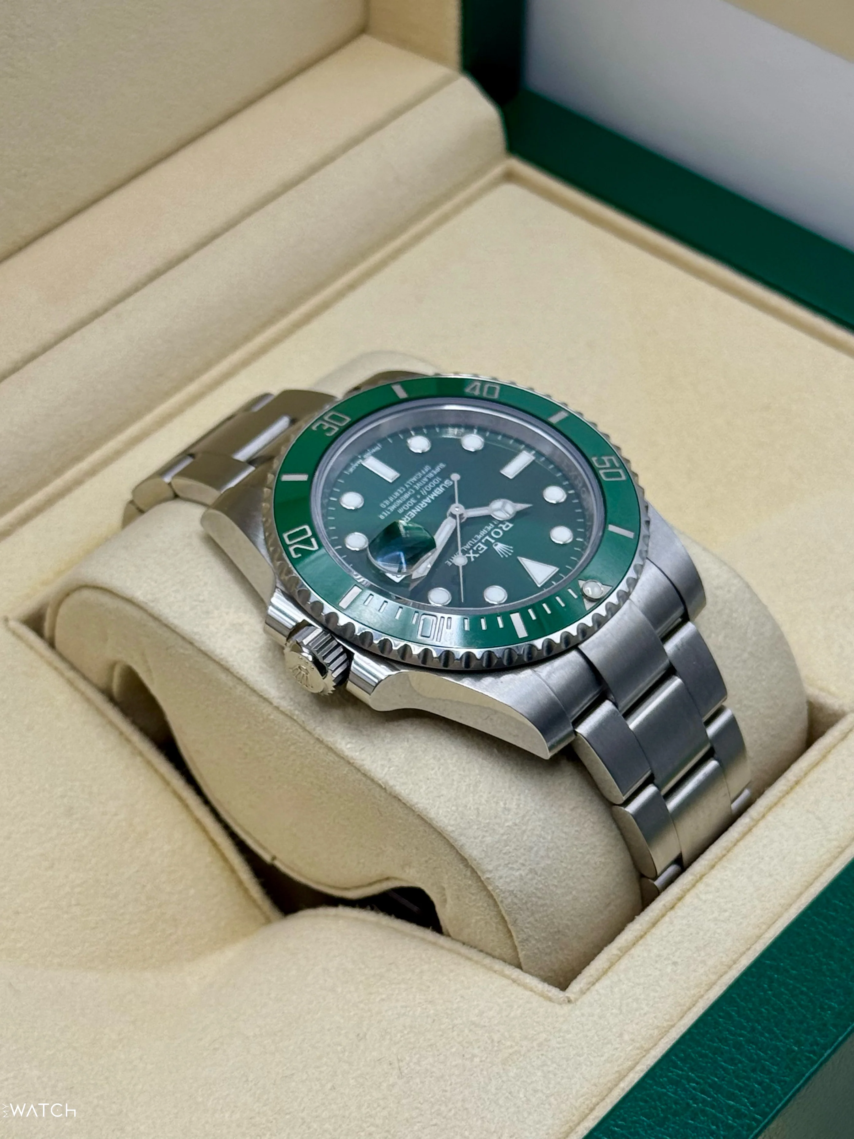 2019 Rolex Submariner “Hulk” 40mm 116610LV Green Dial - Image 7