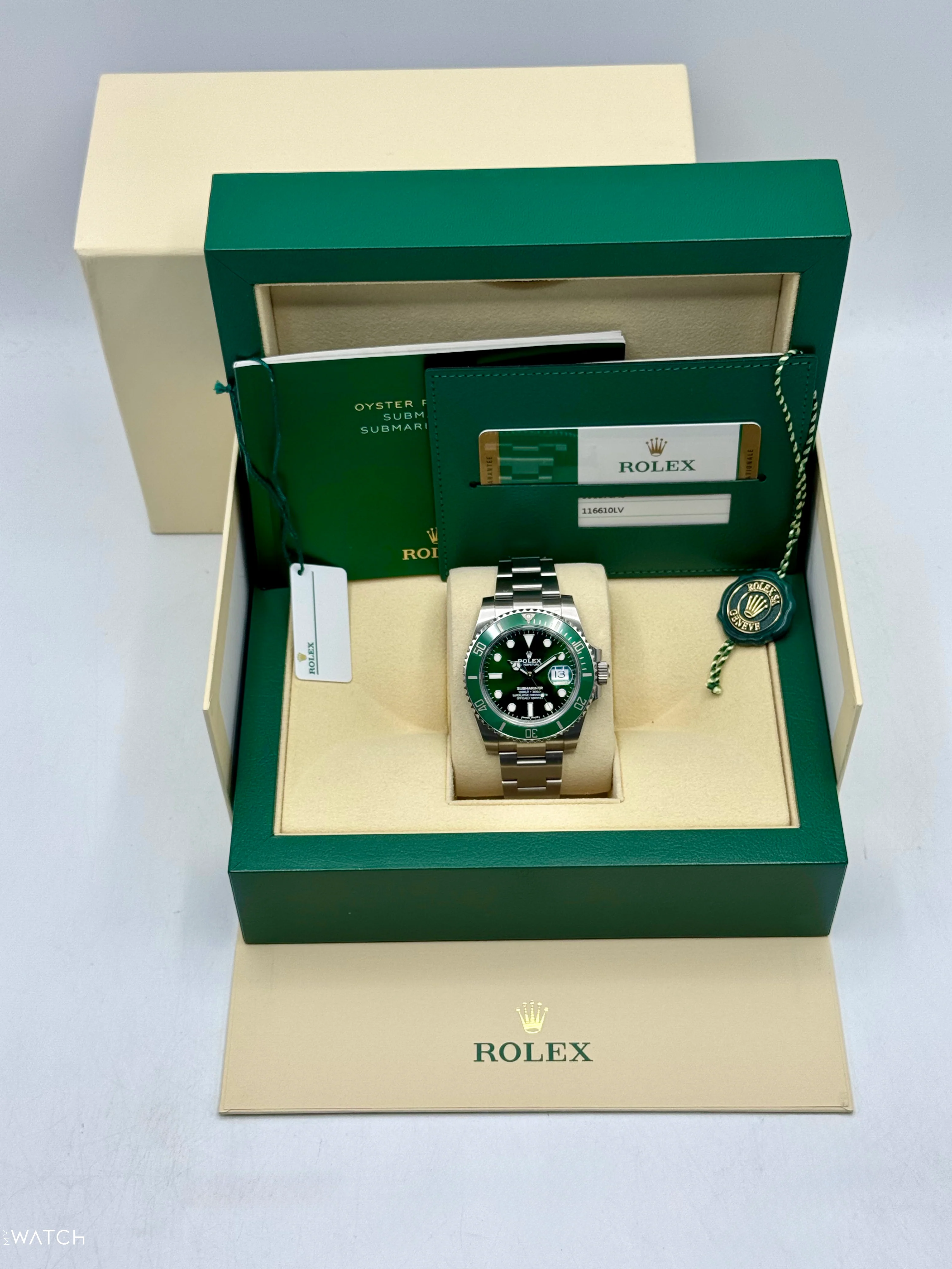 2019 Rolex Submariner “Hulk” 40mm 116610LV Green Dial - Image 9