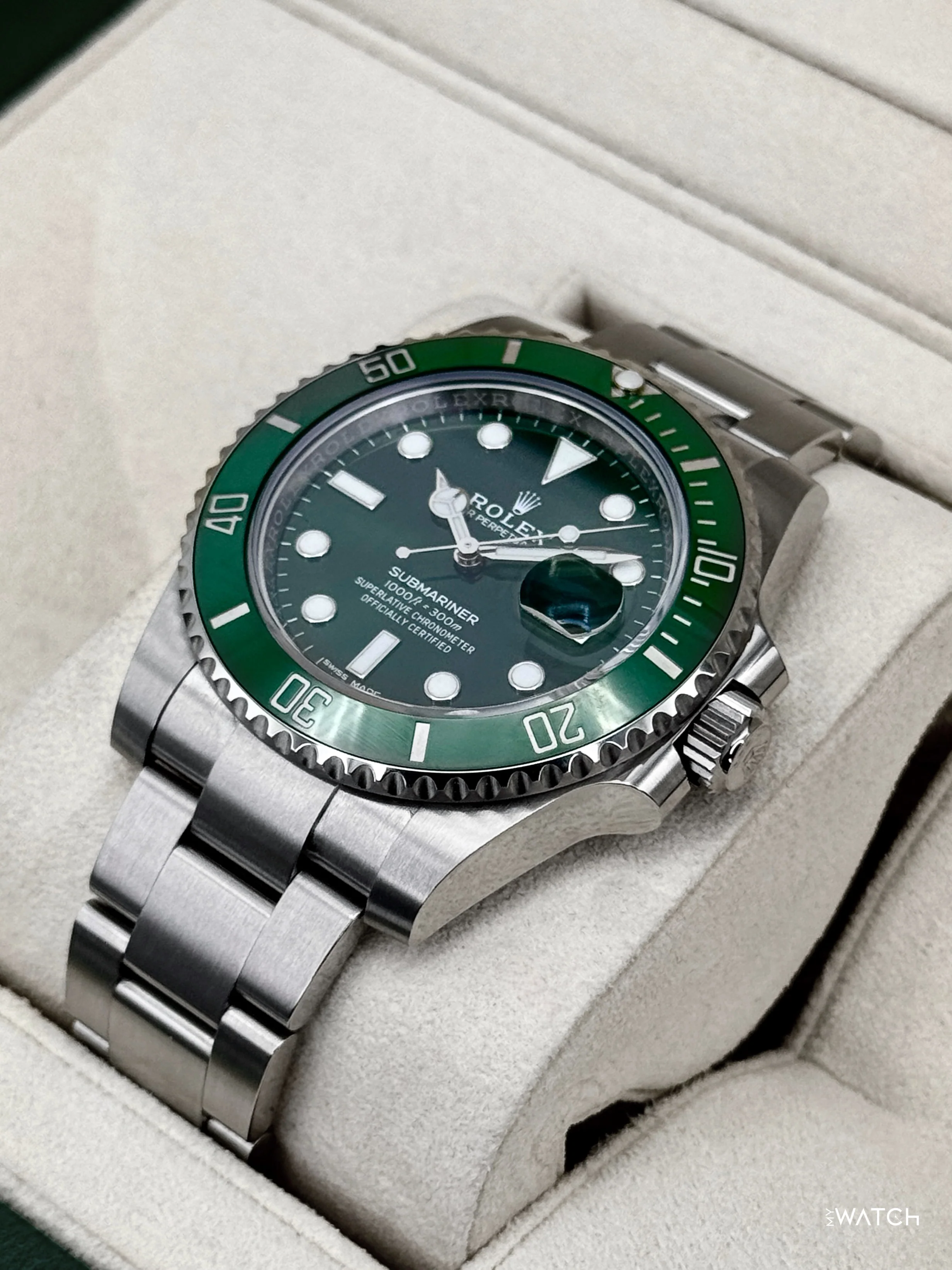 2019 Rolex Submariner “Hulk” 40mm 116610LV Green Dial - Image 5