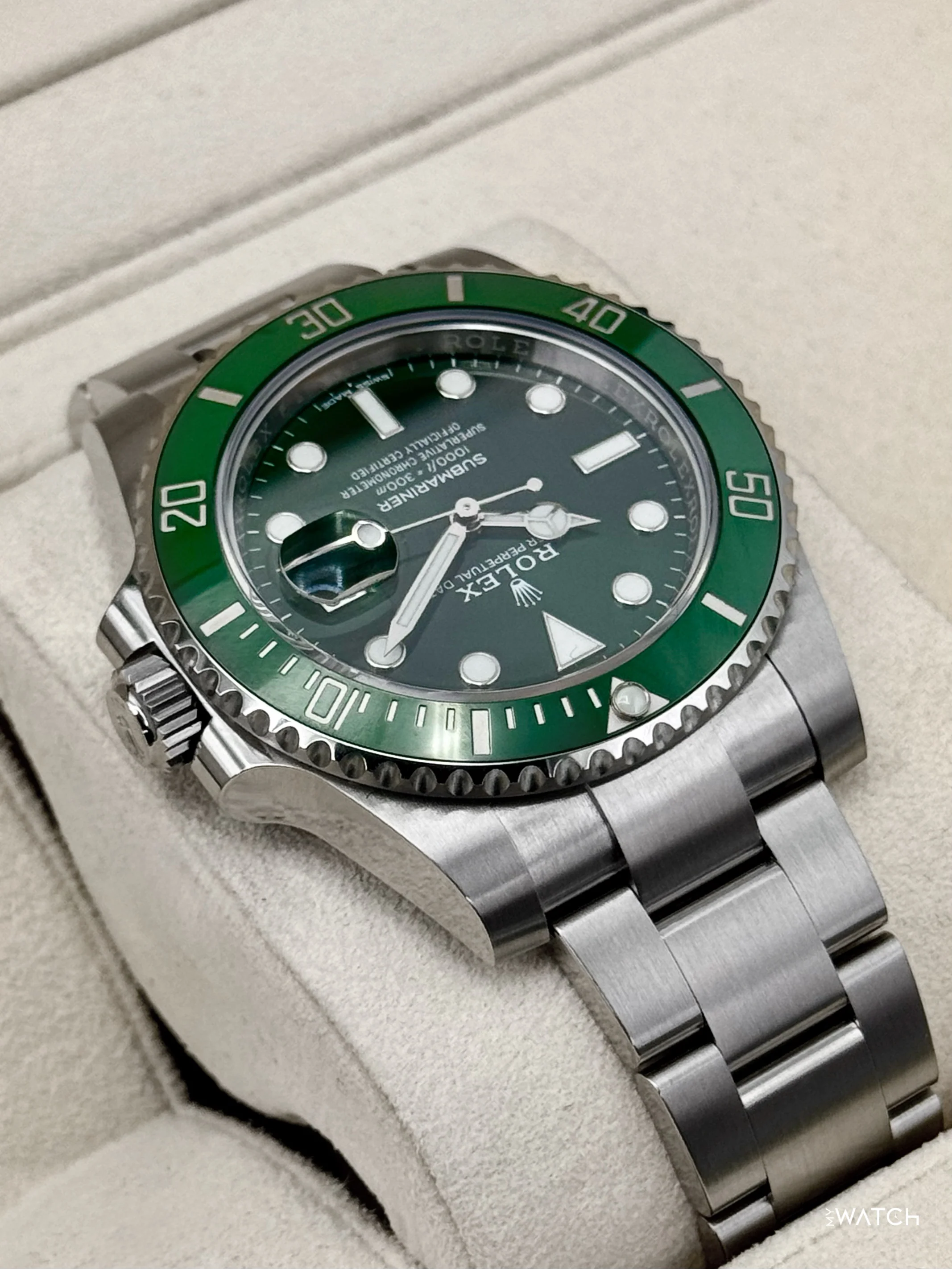2019 Rolex Submariner “Hulk” 40mm 116610LV Green Dial - Image 8