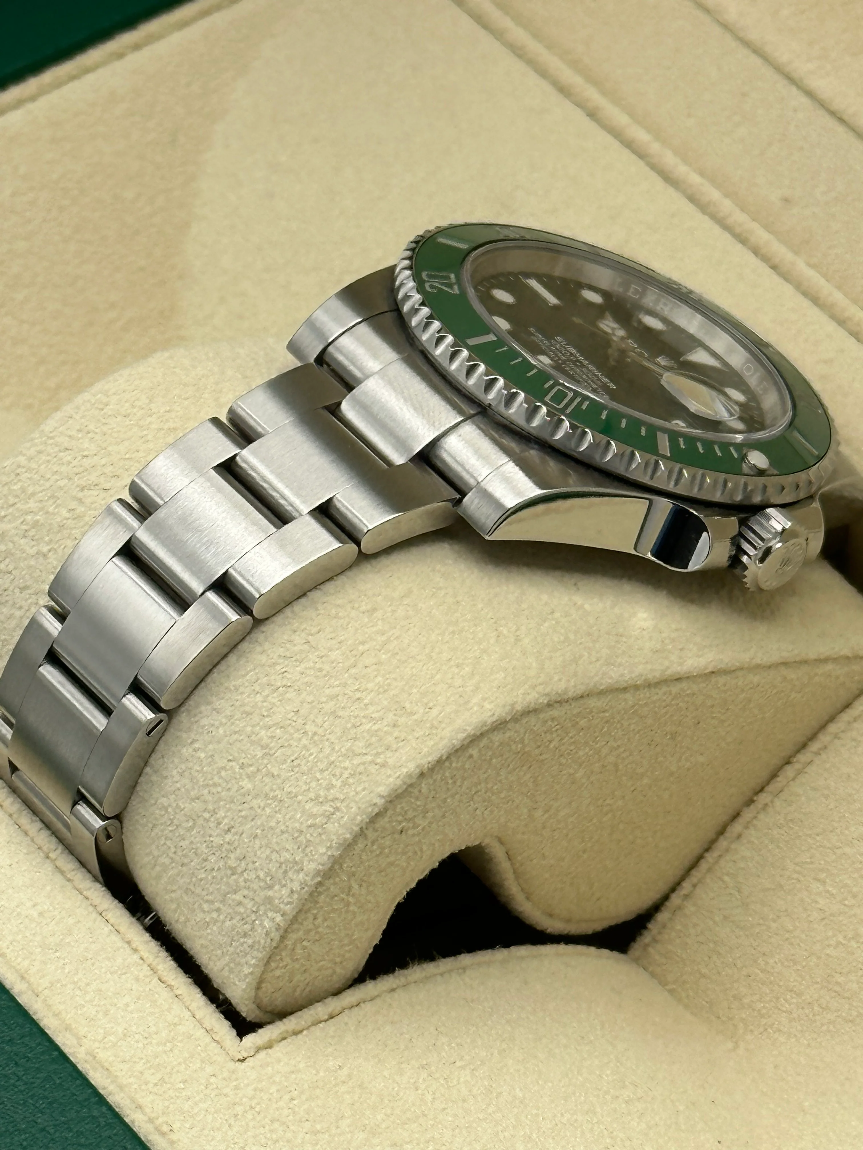 2019 Rolex Submariner "Hulk" 40mm 116610LV Green Dial - Image 5