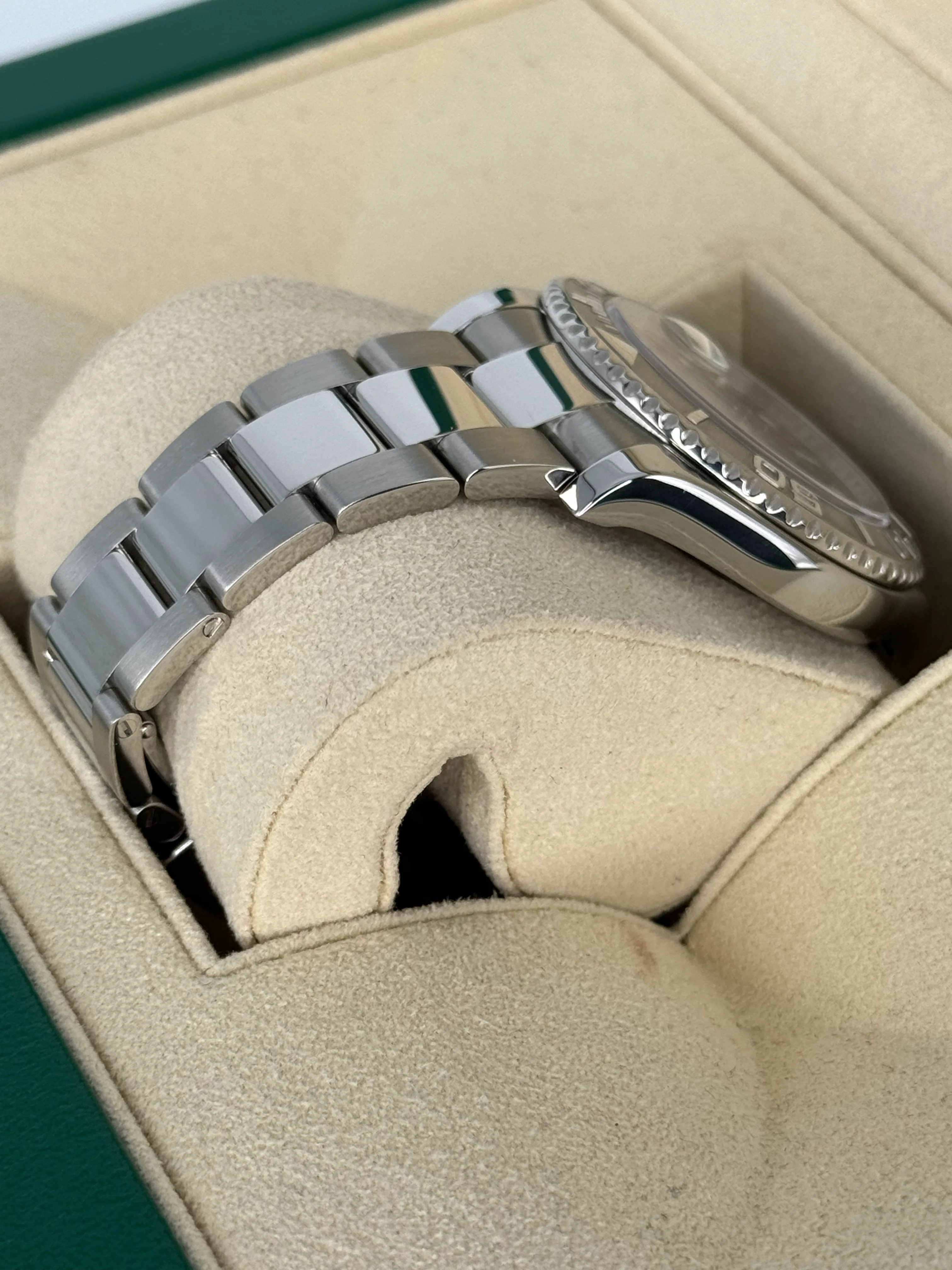 2019 Rolex Yacht-Master 40mm 116622 Stainless Steel Blue Dial - Image 7