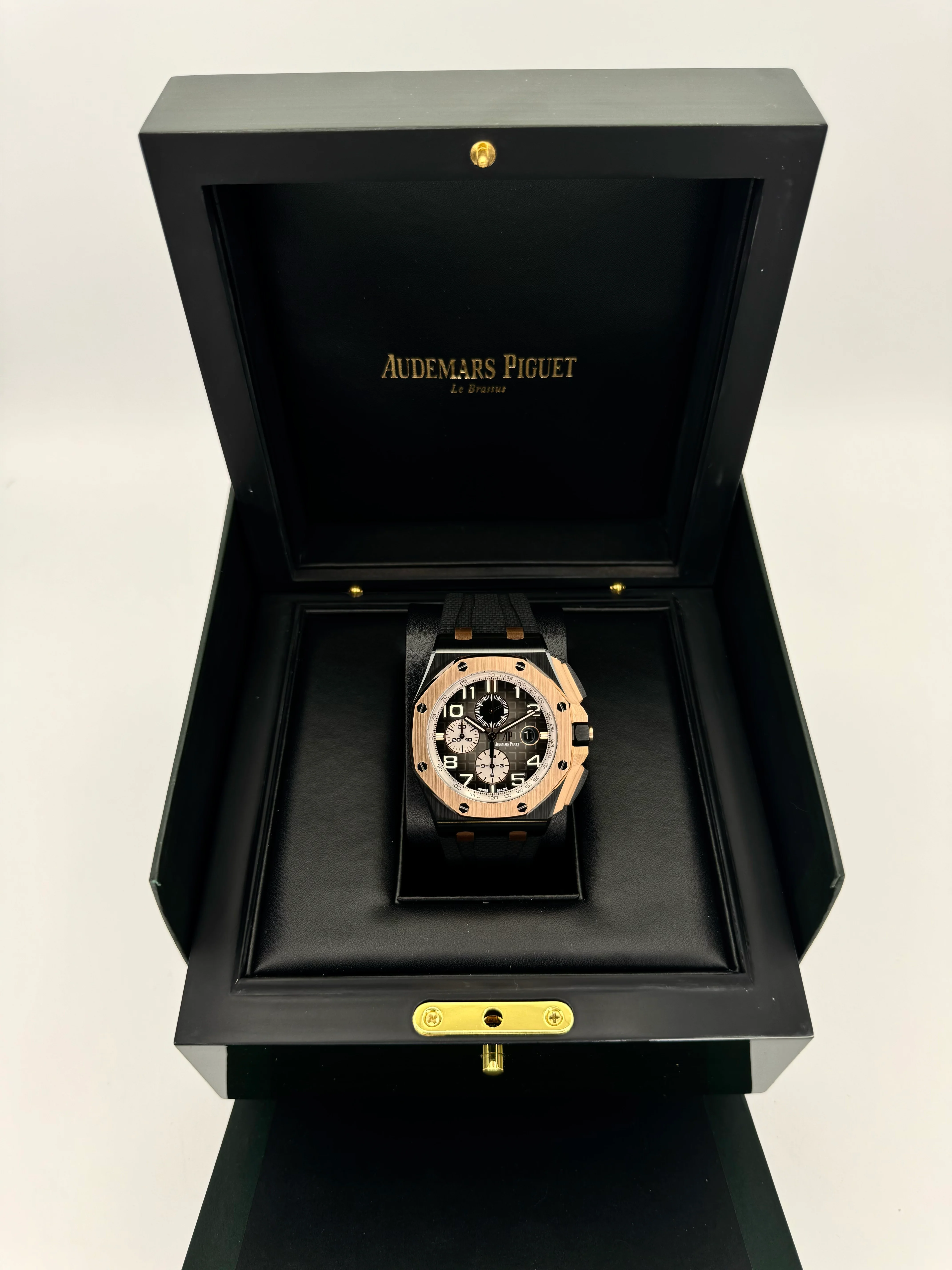 Audemars Piguet Royal Oak Offshore 44mm 26405NR - Image 8