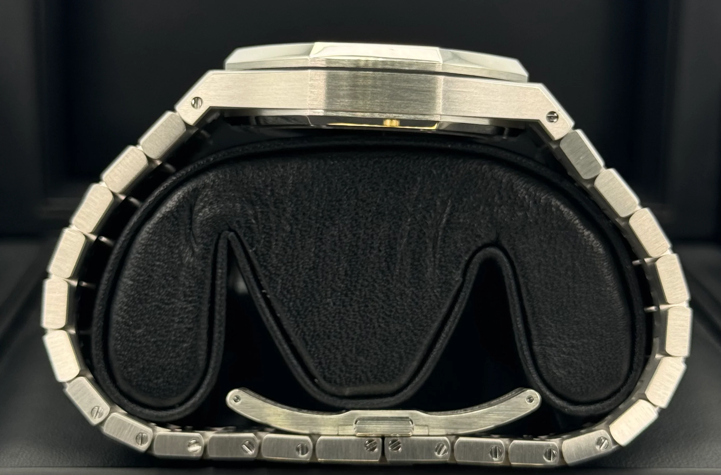 2020 Audemars Piguet Royal Oak 41mm 15500ST Grey Dial - Image 10