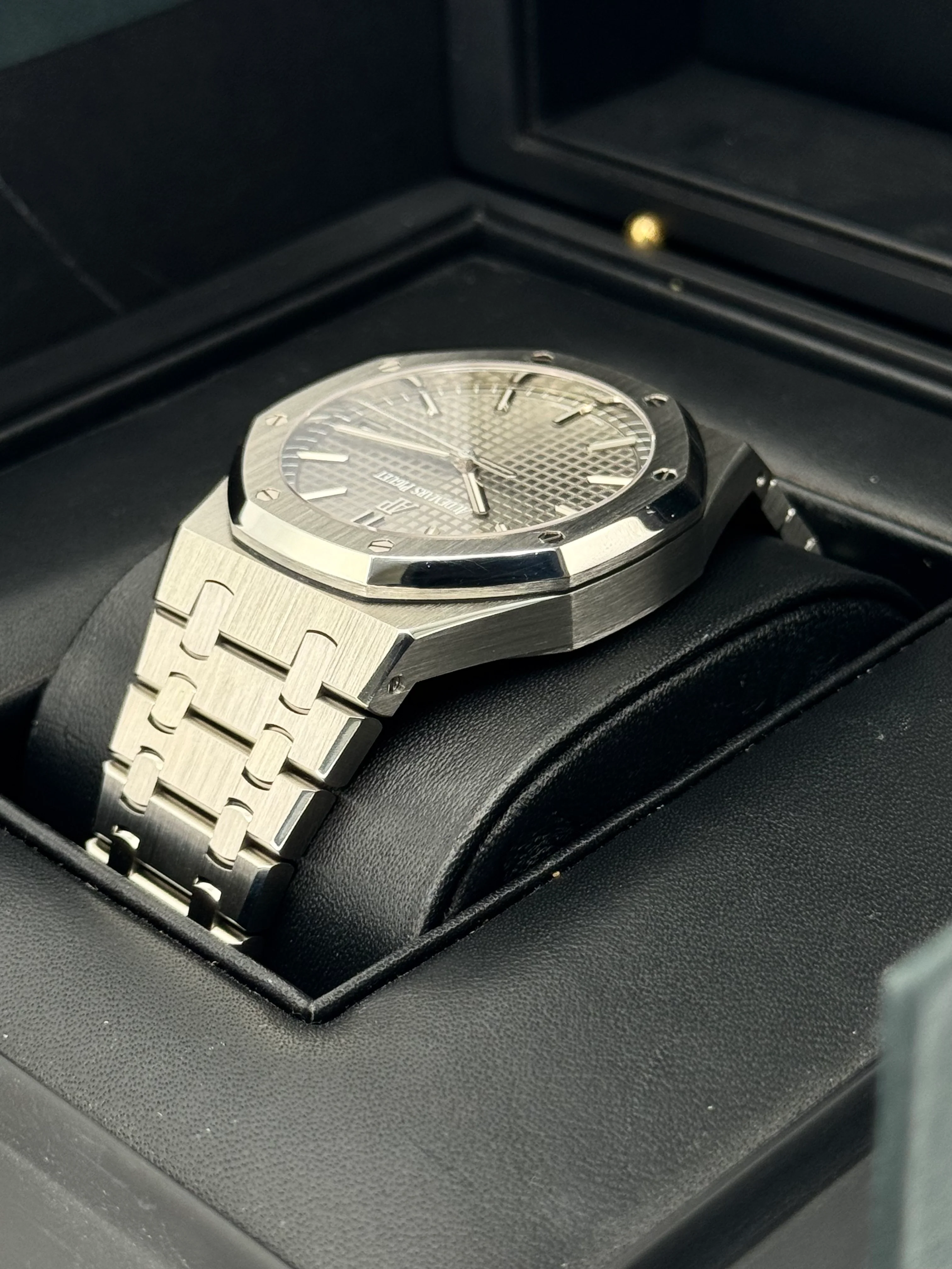 2020 Audemars Piguet Royal Oak 41mm 15500ST Grey Dial - Image 7