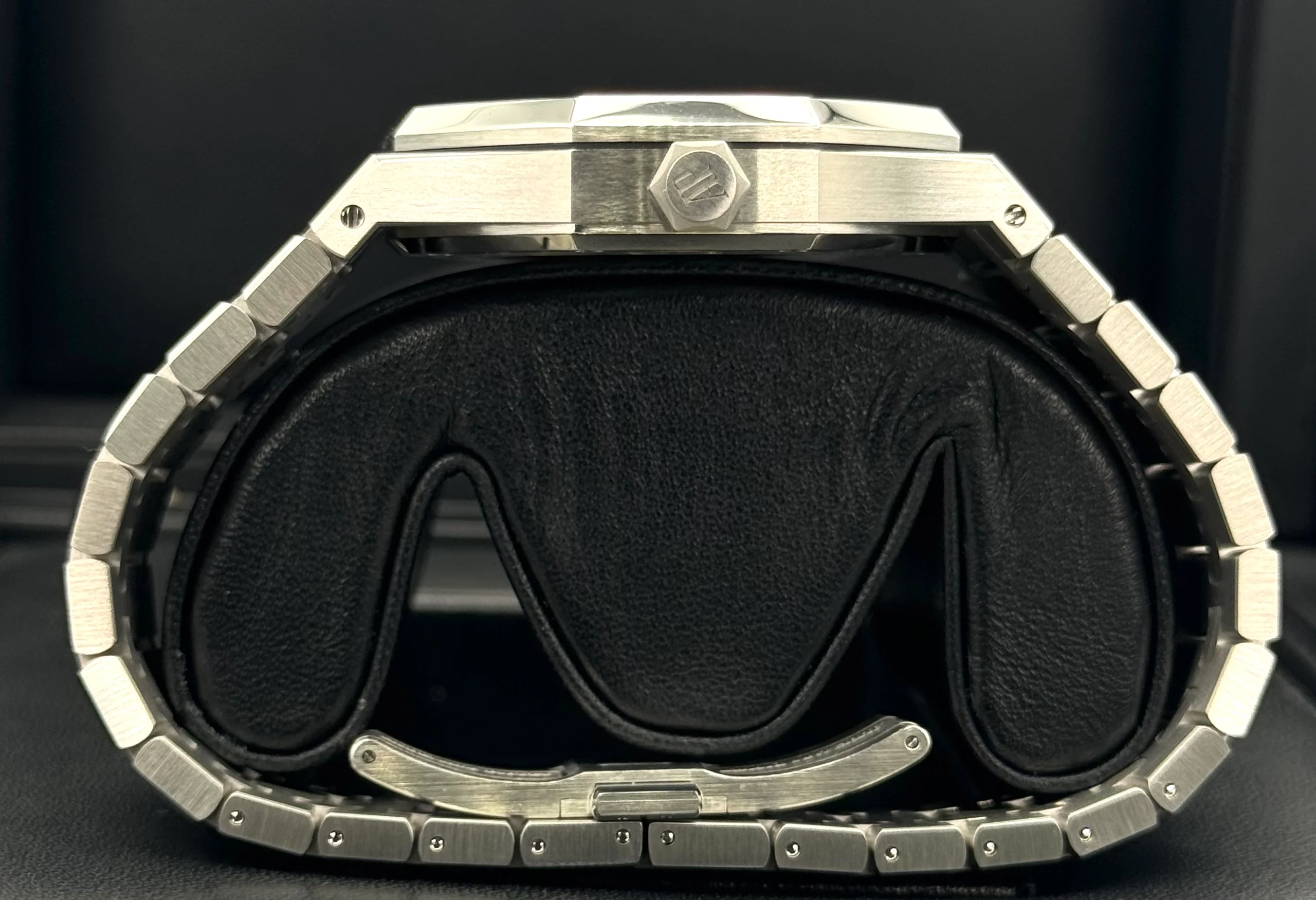 2020 Audemars Piguet Royal Oak 41mm 15500ST Grey Dial - Image 9