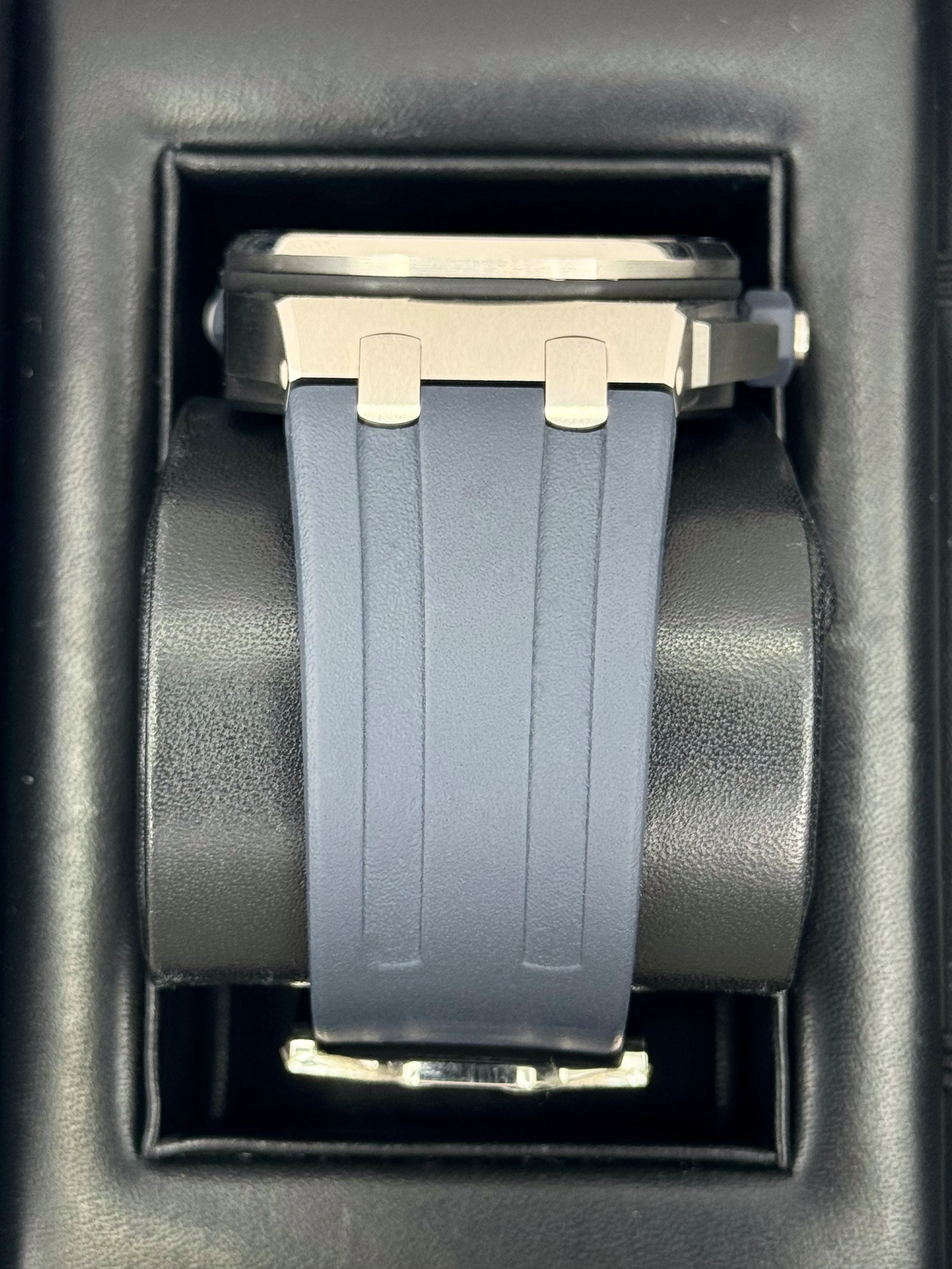 NEW 2020 Audemars Piguet Royal Oak Offshore Diver 15710ST Blue Dial - Image 3