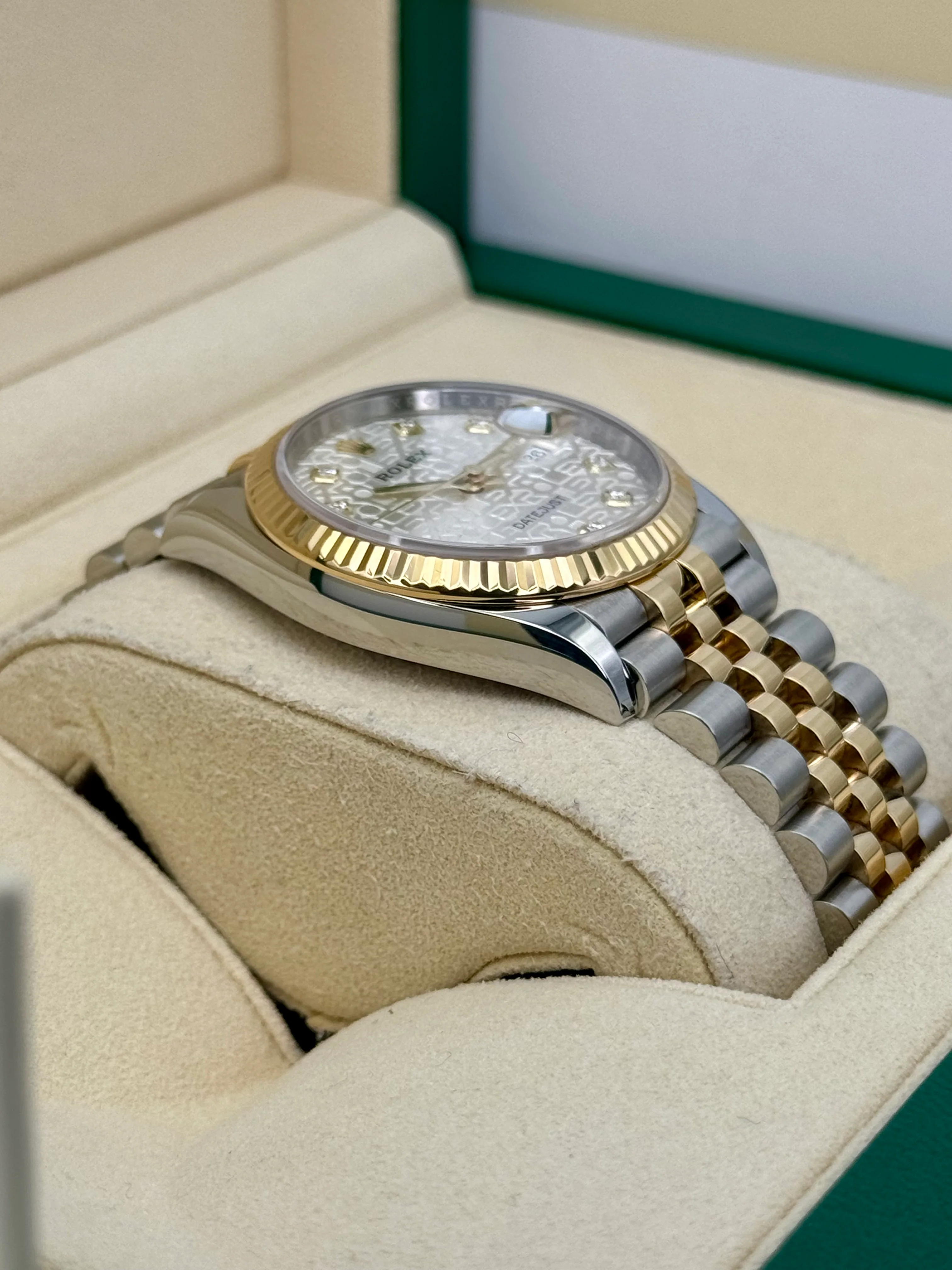 2020 Rolex Datejust 36mm 126233 Two-Tone 10 Diamond Anniversary Dial - Image 6