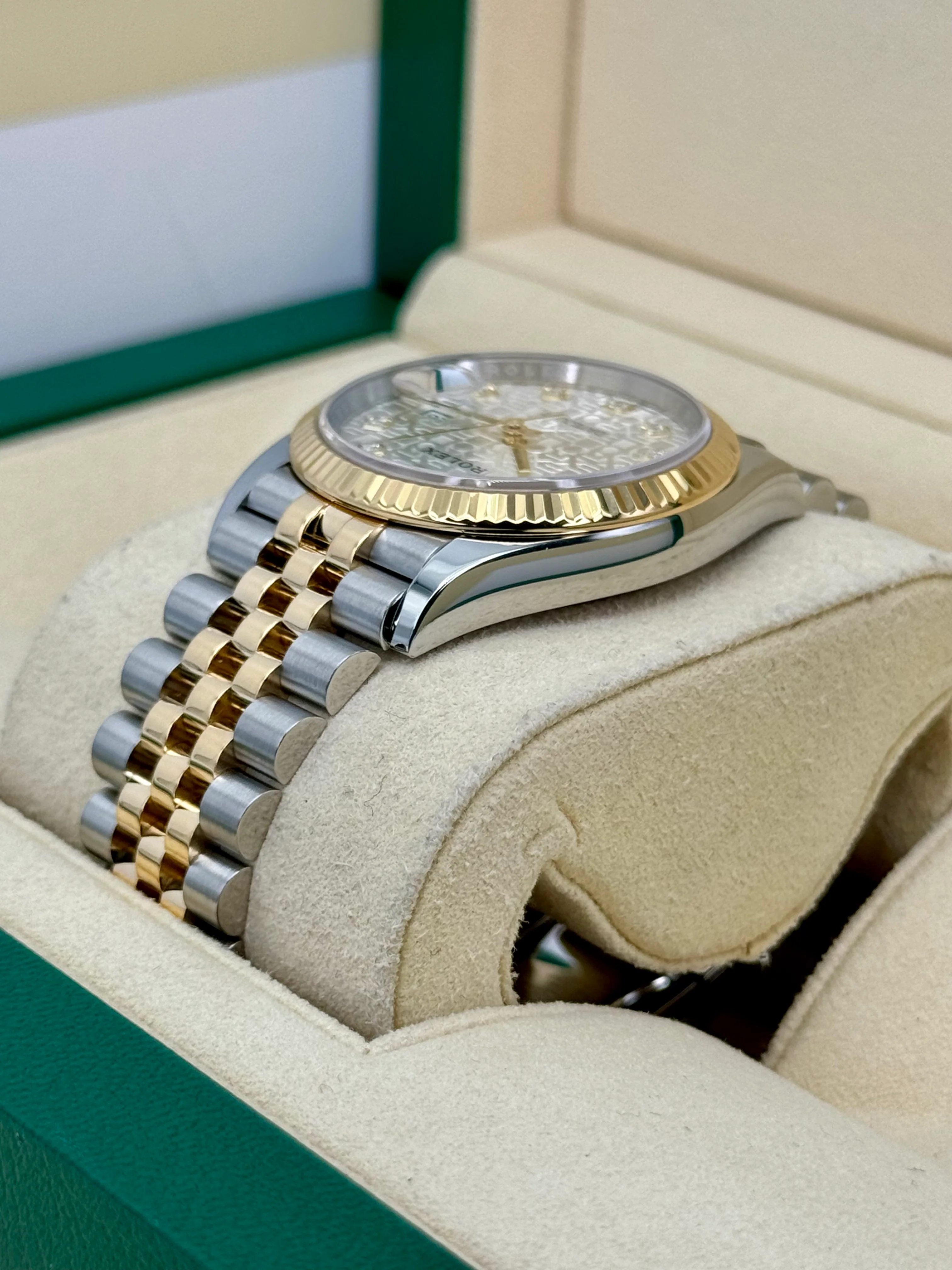 2020 Rolex Datejust 36mm 126233 Two-Tone 10 Diamond Anniversary Dial - Image 7