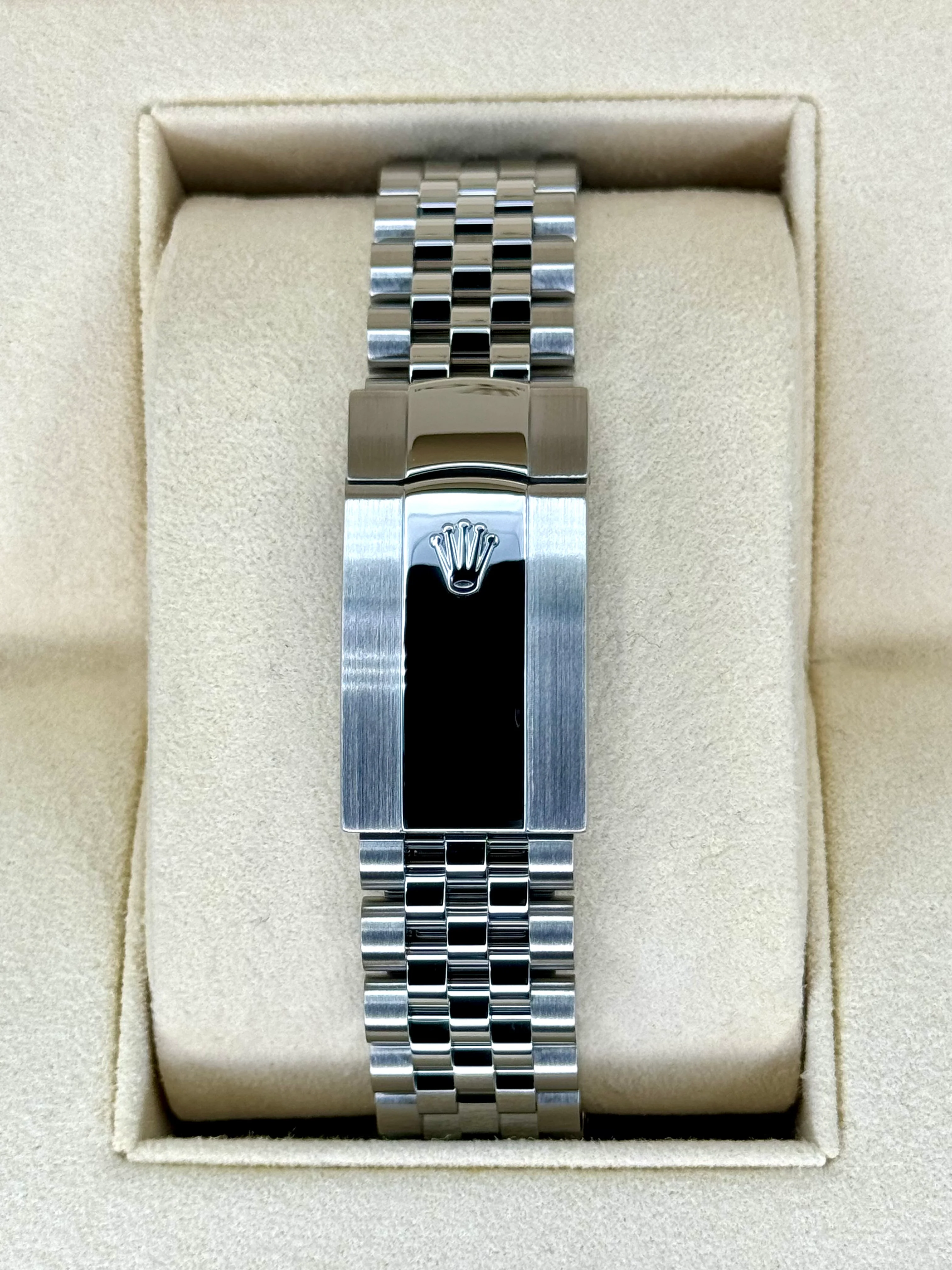 2020 Rolex Datejust 36mm 126234 Stainless Steel Jubilee Blue Dial - Image 2