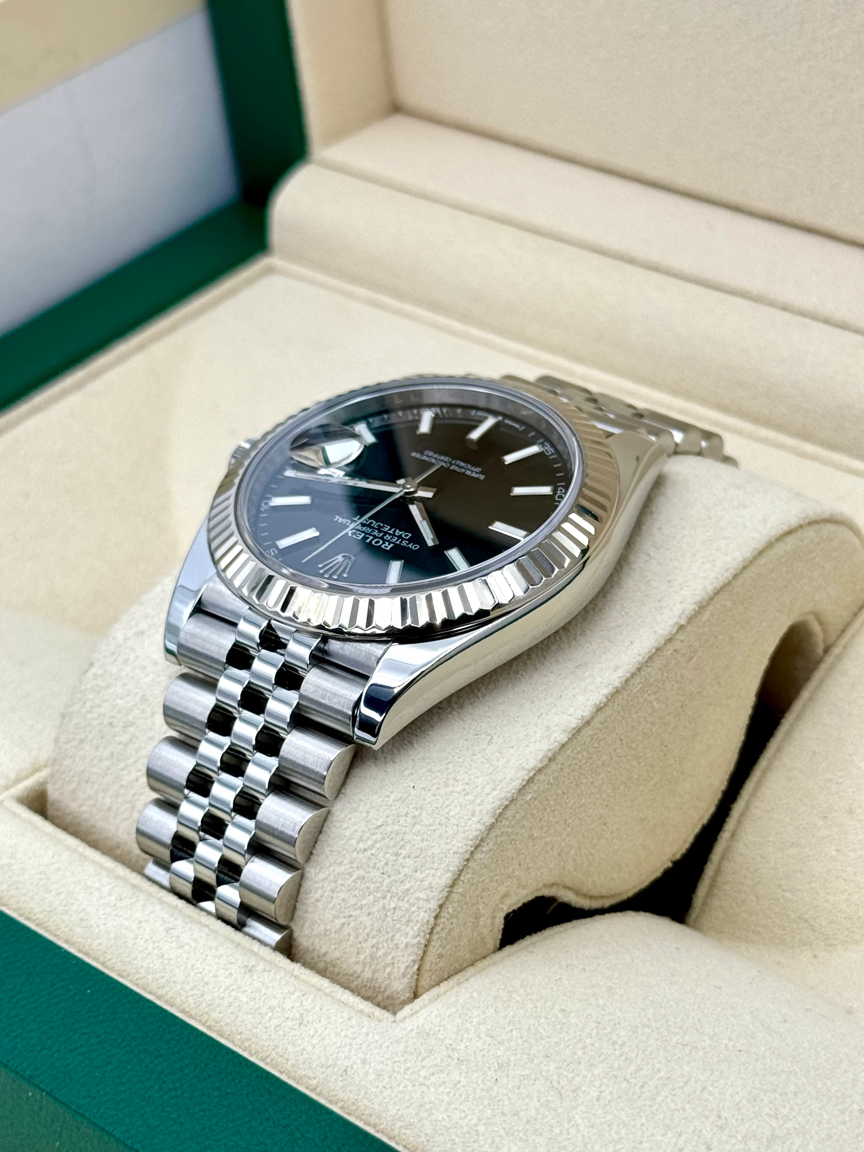 2020 Rolex Datejust 41mm 126334 Stainless Steel Jubilee Black Dial - Image 7