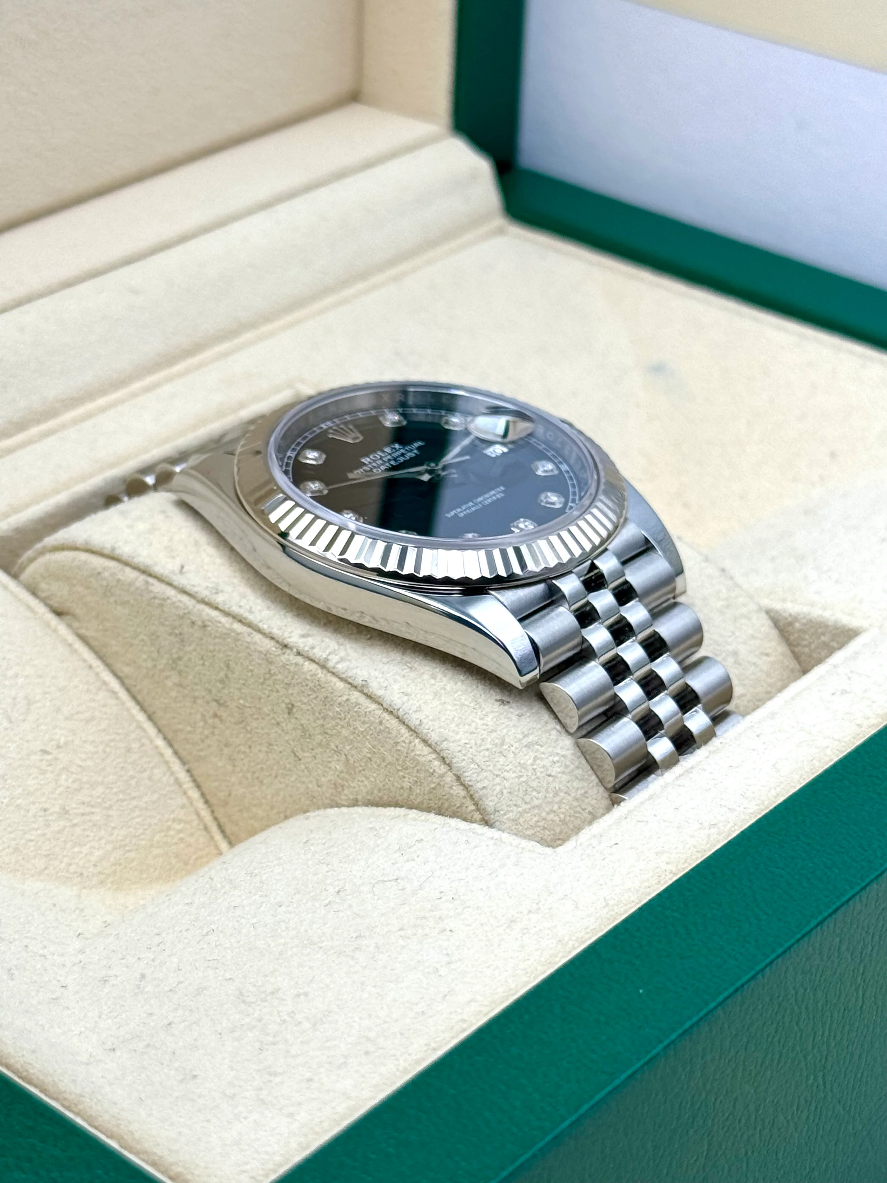 2020 Rolex Datejust 41mm 126334 Stainless Steel Jubilee Black Diamond Dial - Image 6