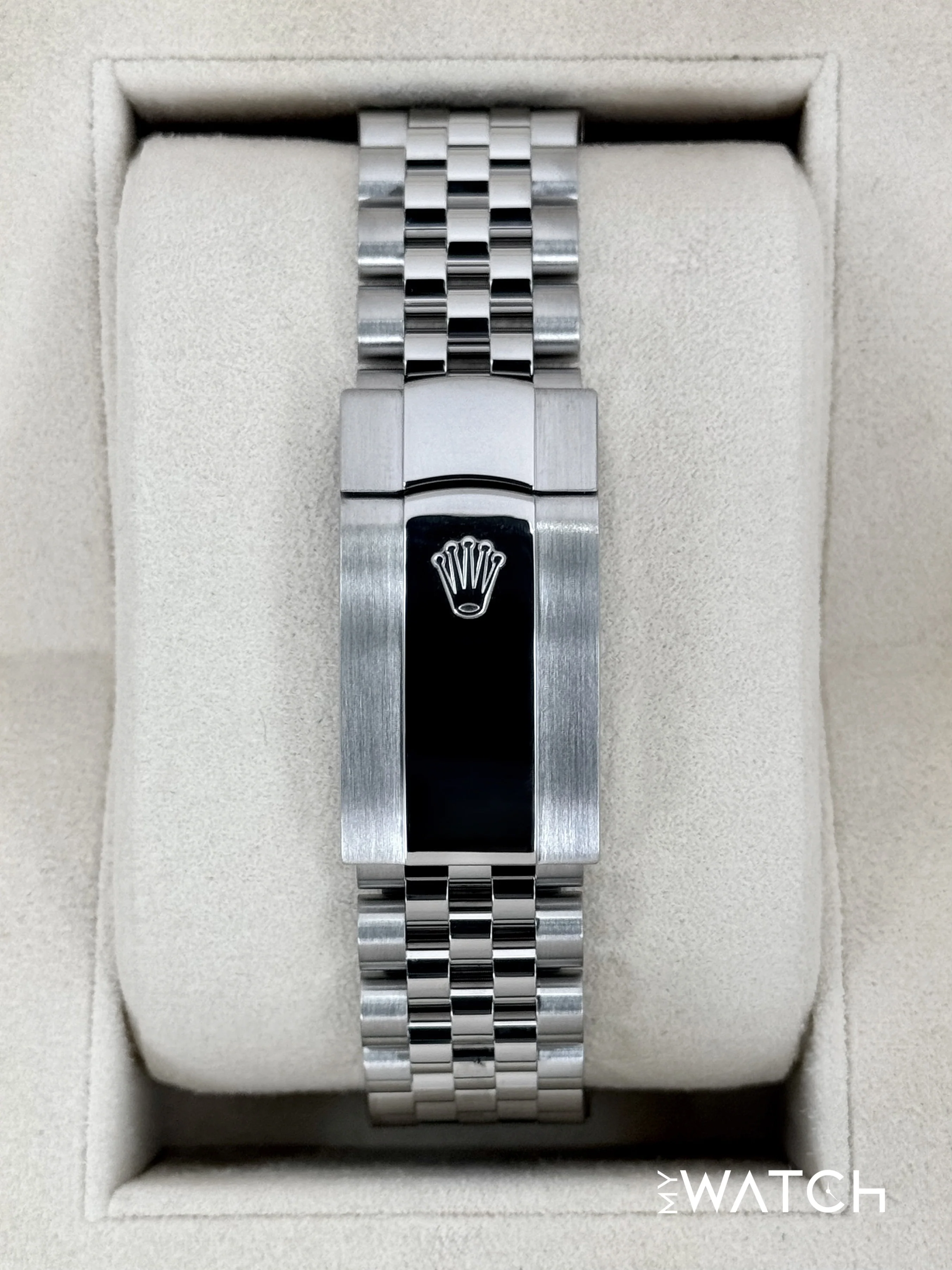2020 Rolex Datejust 41mm 126334 Stainless Steel Jubilee Rhodium Dial - Image 2