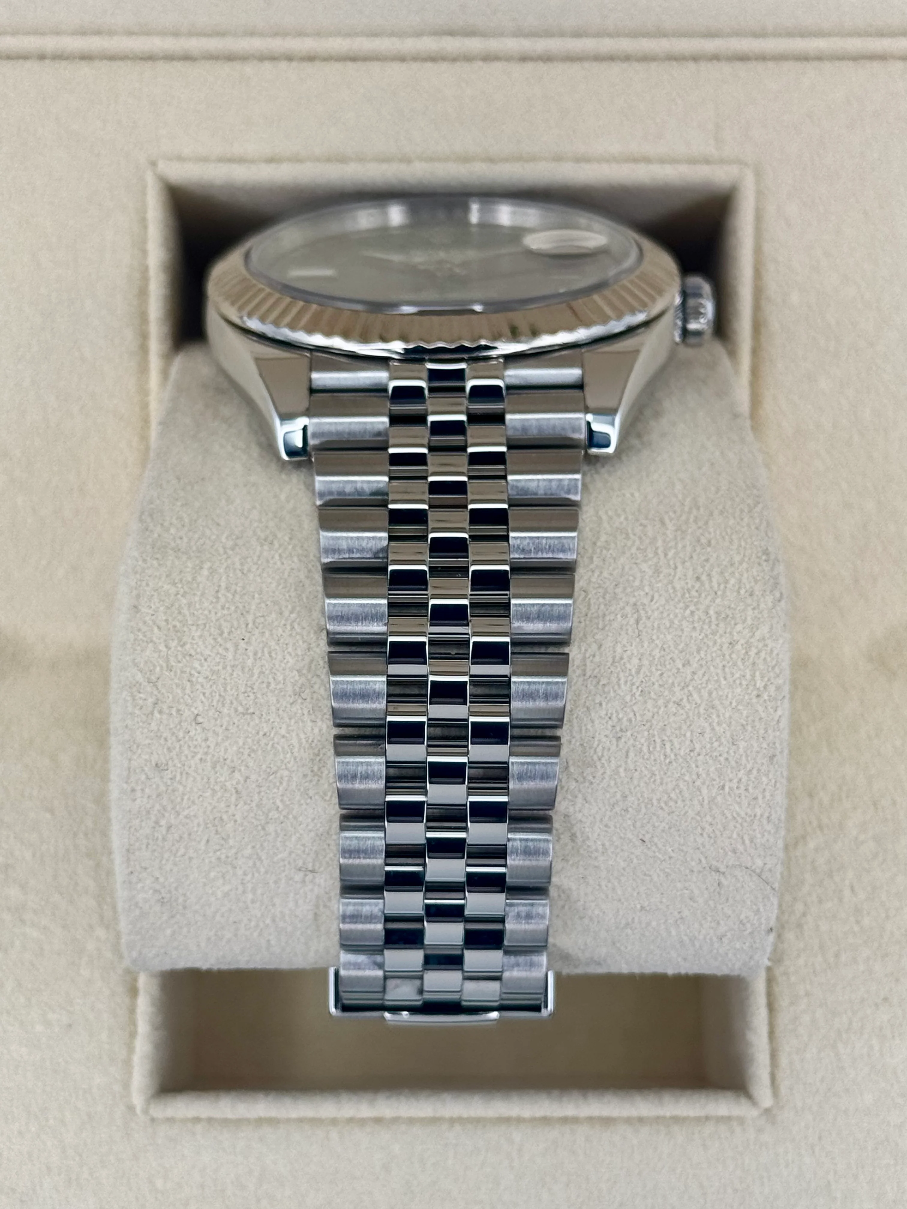 2020 Rolex Datejust 41mm 126334 Stainless Steel Jubilee Wimbledon Dial - Image 3