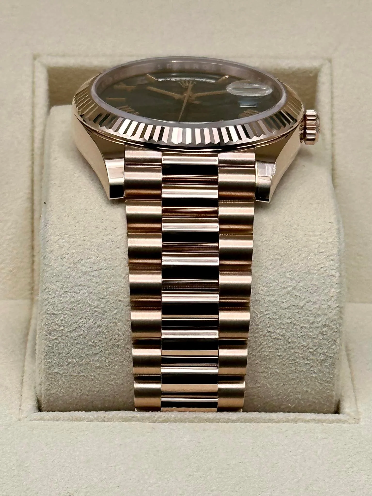 NEW 2023 Rolex Day-Date 40mm 228235 Presidential Rose Gold Green Dial - Image 3