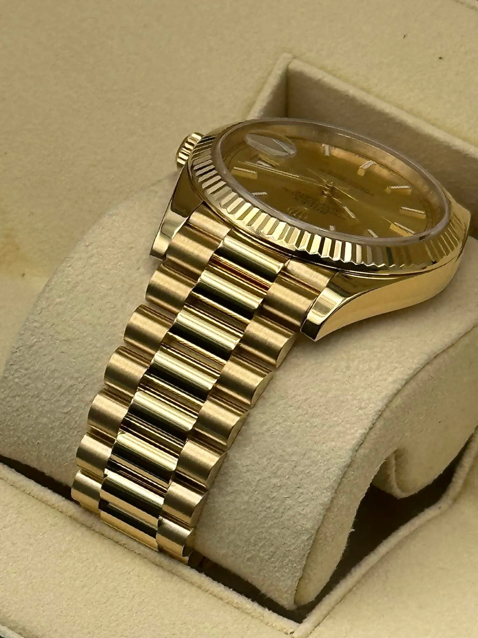 2020 Rolex Day-Date 40mm 228238 Presidential Champagne Dial - Image 5