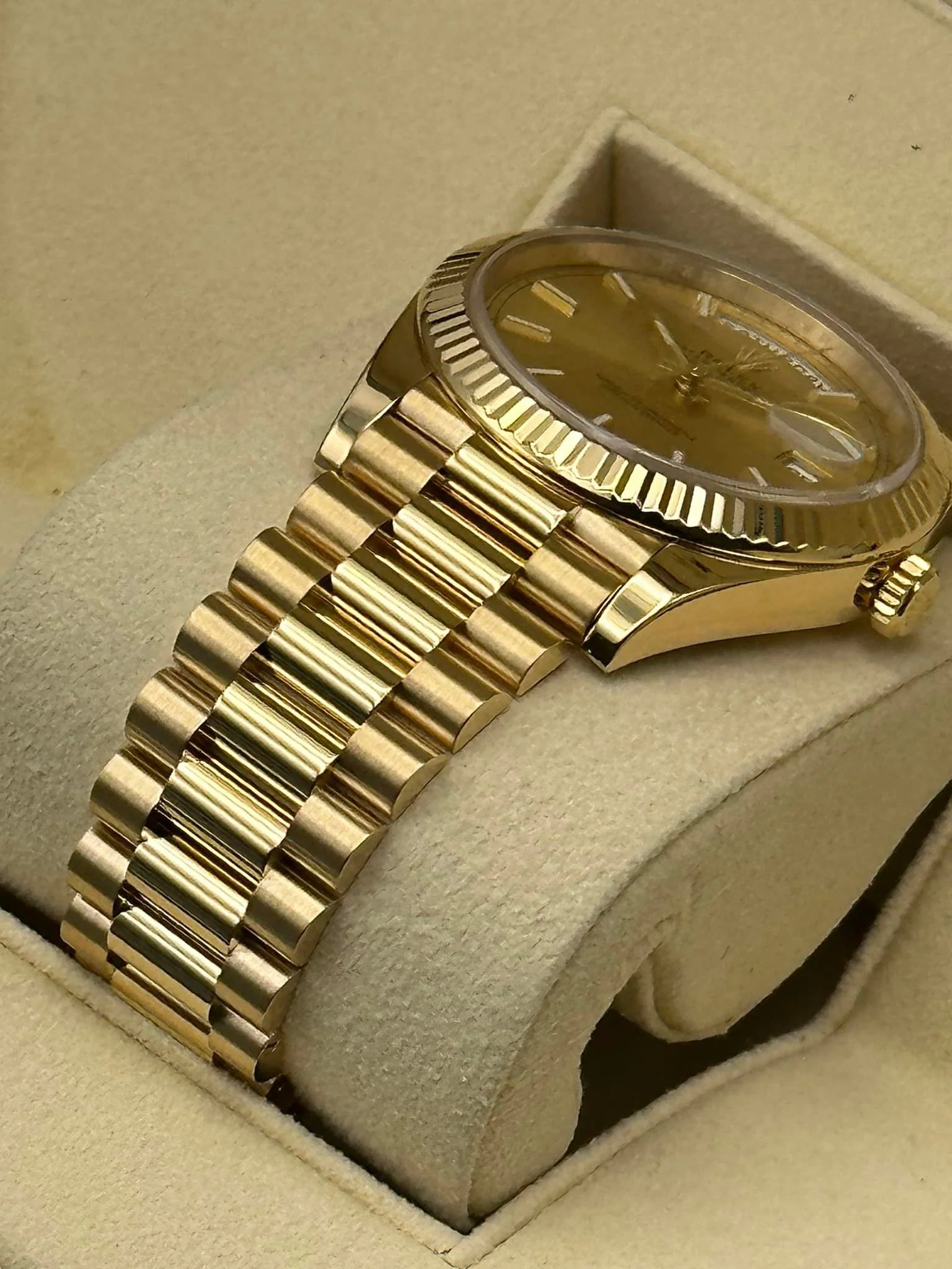 2020 Rolex Day-Date 40mm 228238 Presidential Champagne Dial - Image 8