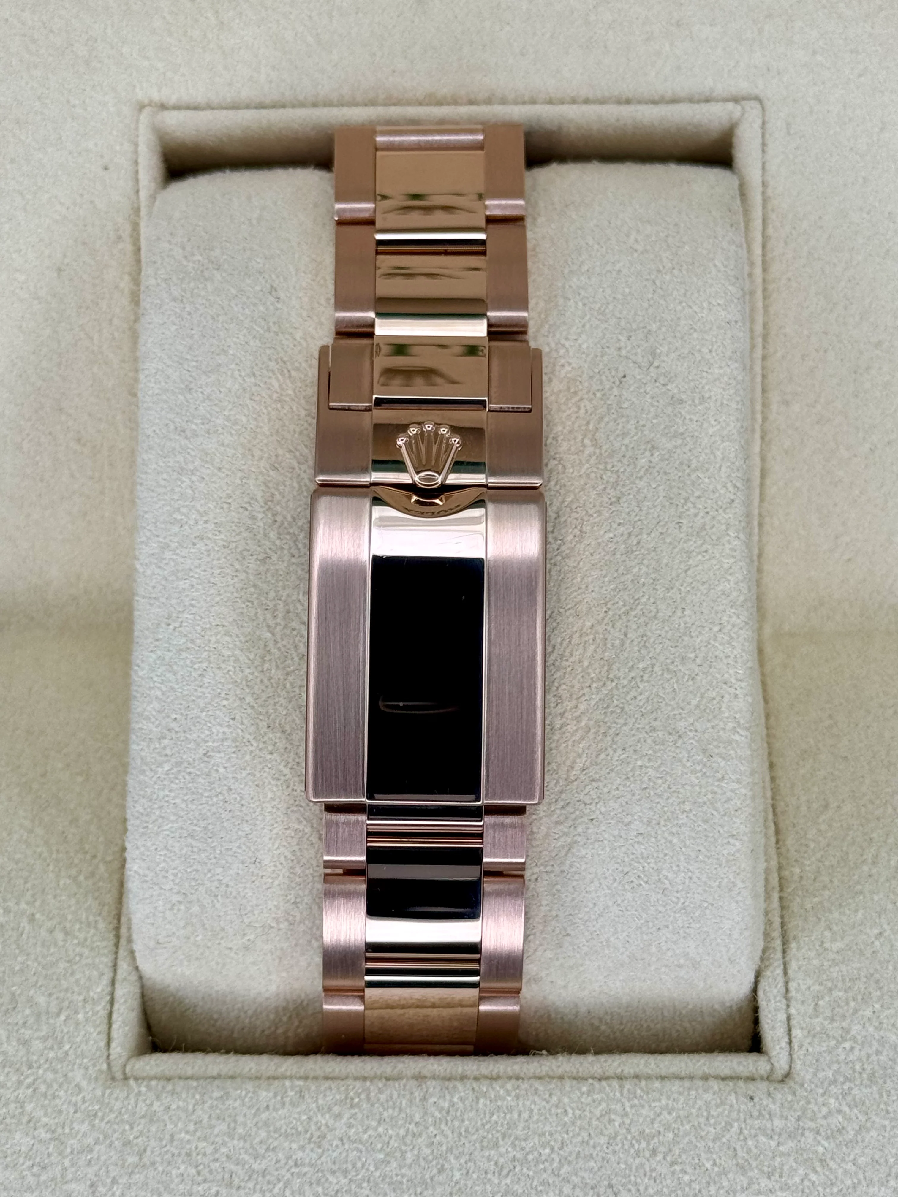 2020 Rolex Daytona 40mm116505 Rose Gold Black Dial - Image 2