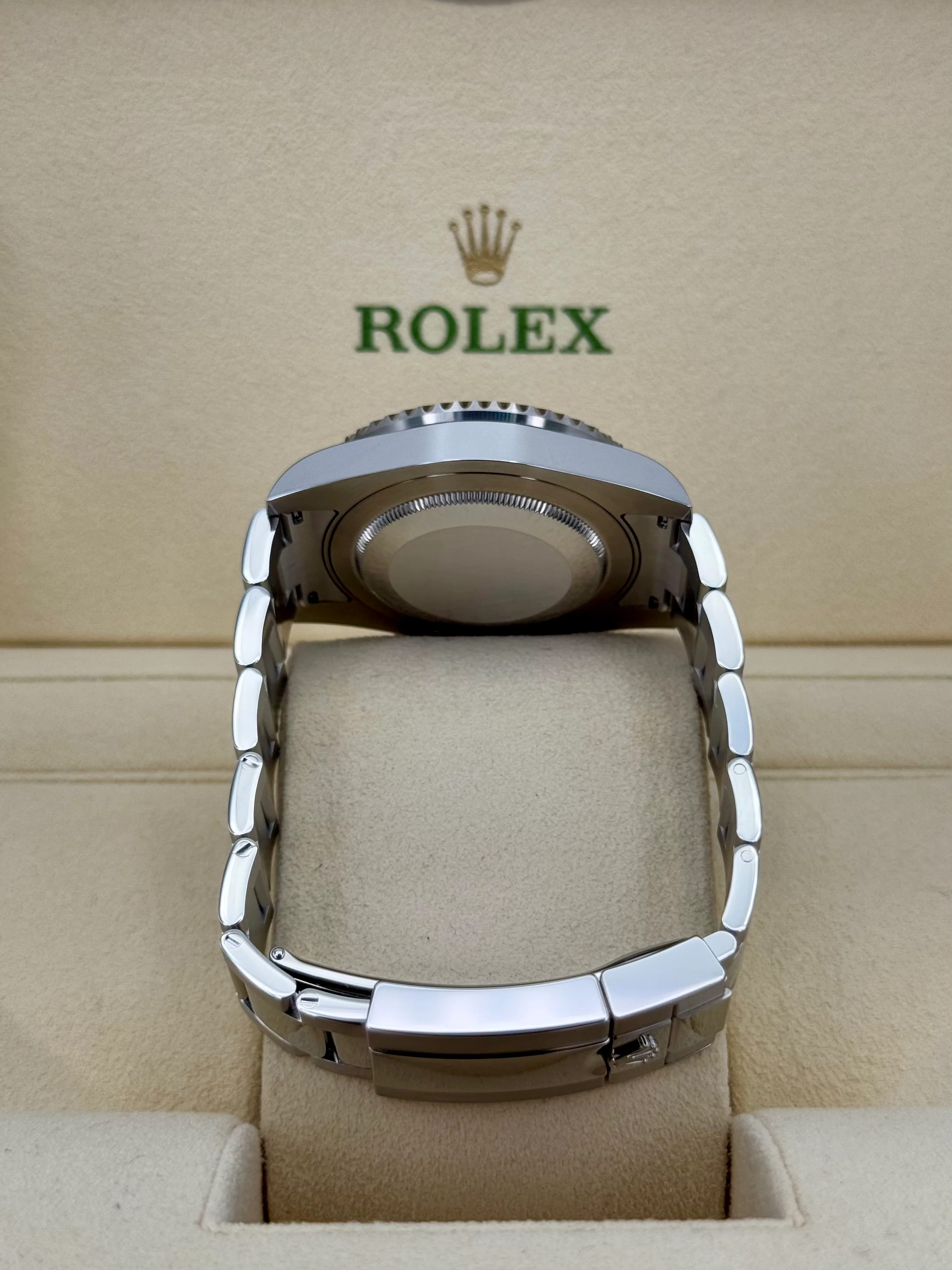 NEW OLD STOCK 2020 Rolex GMT-Master II 40mm 116710LN Black Dial - Image 10