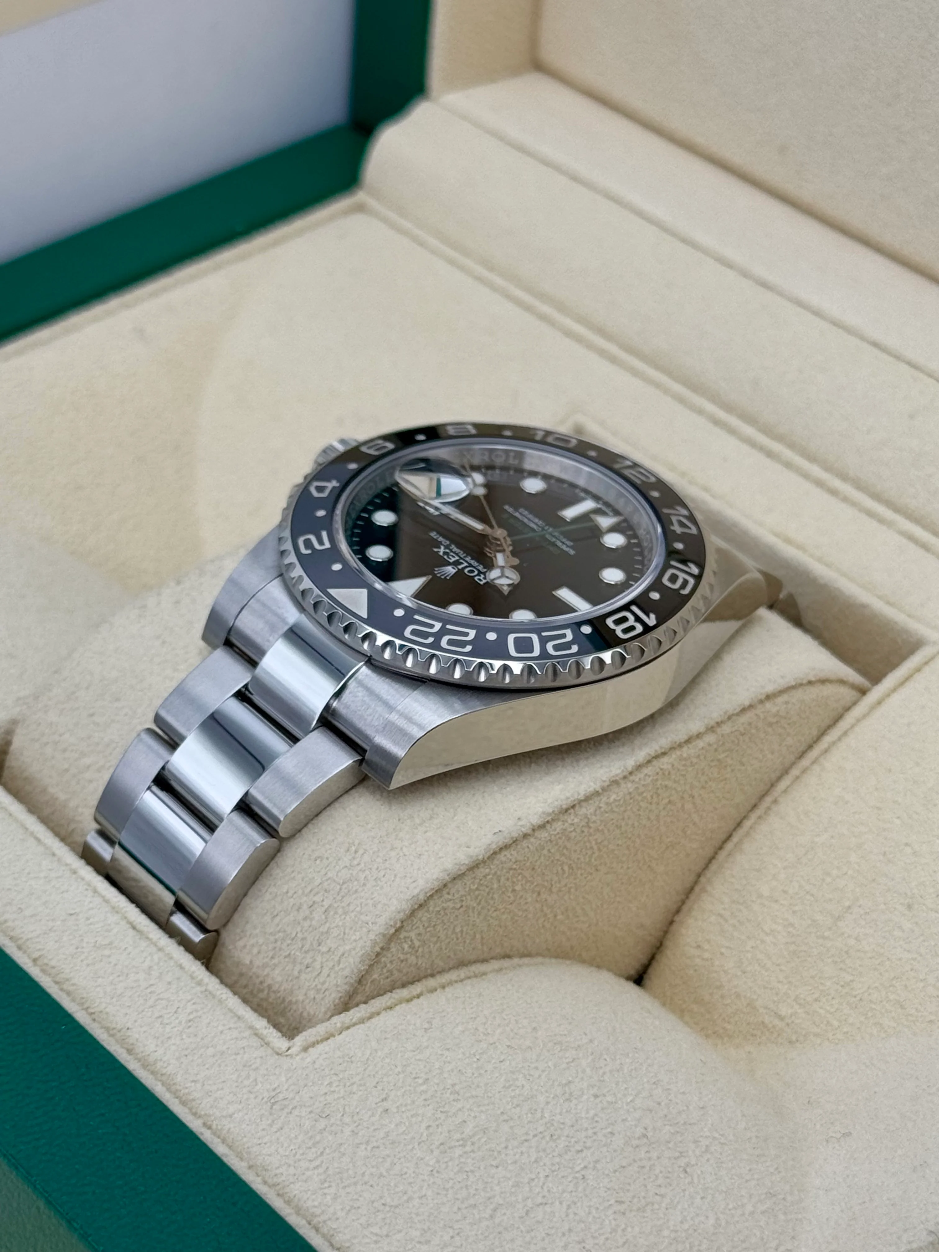 NEW OLD STOCK 2020 Rolex GMT-Master II 40mm 116710LN Black Dial - Image 7