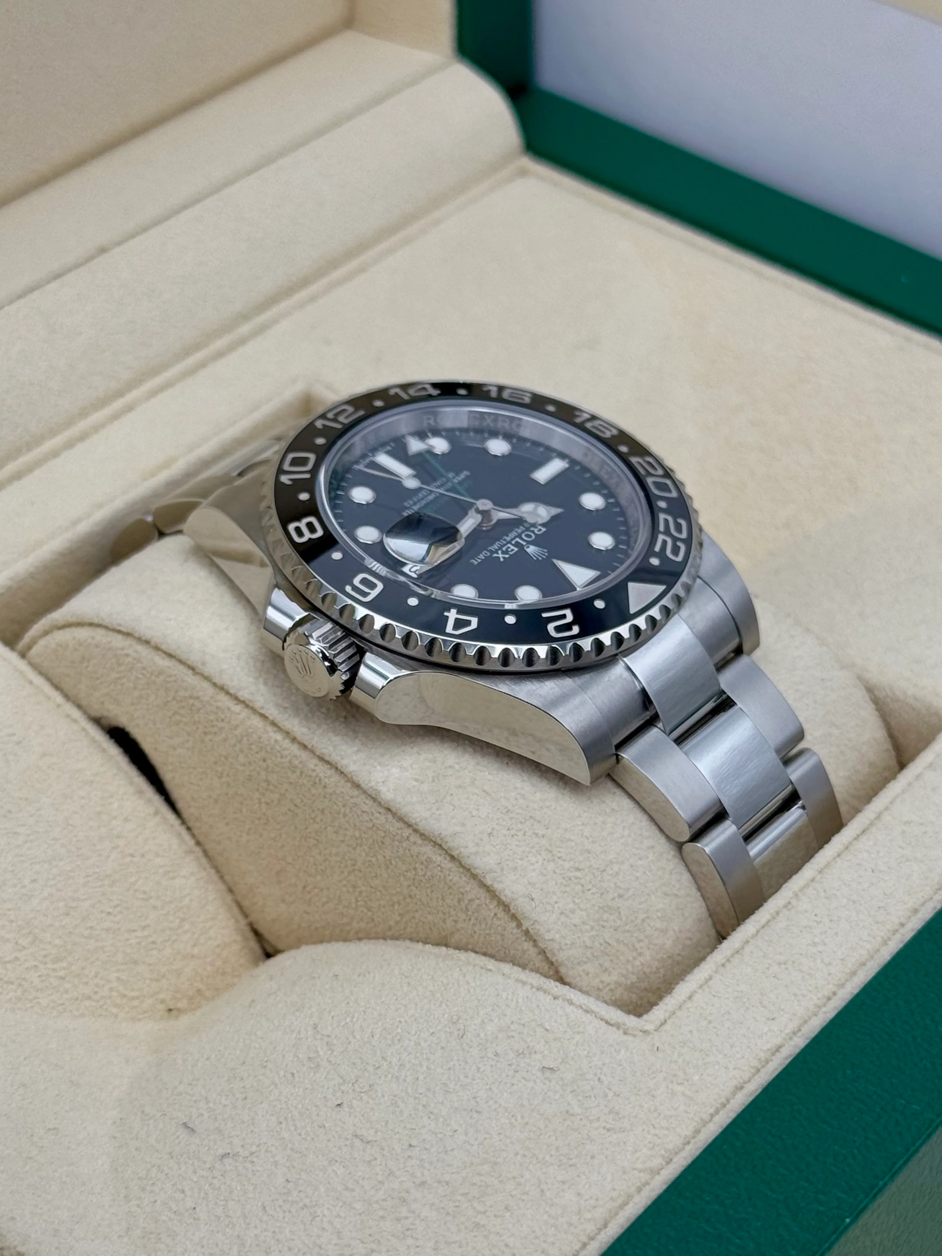 NEW OLD STOCK 2020 Rolex GMT-Master II 40mm 116710LN Black Dial - Image 8
