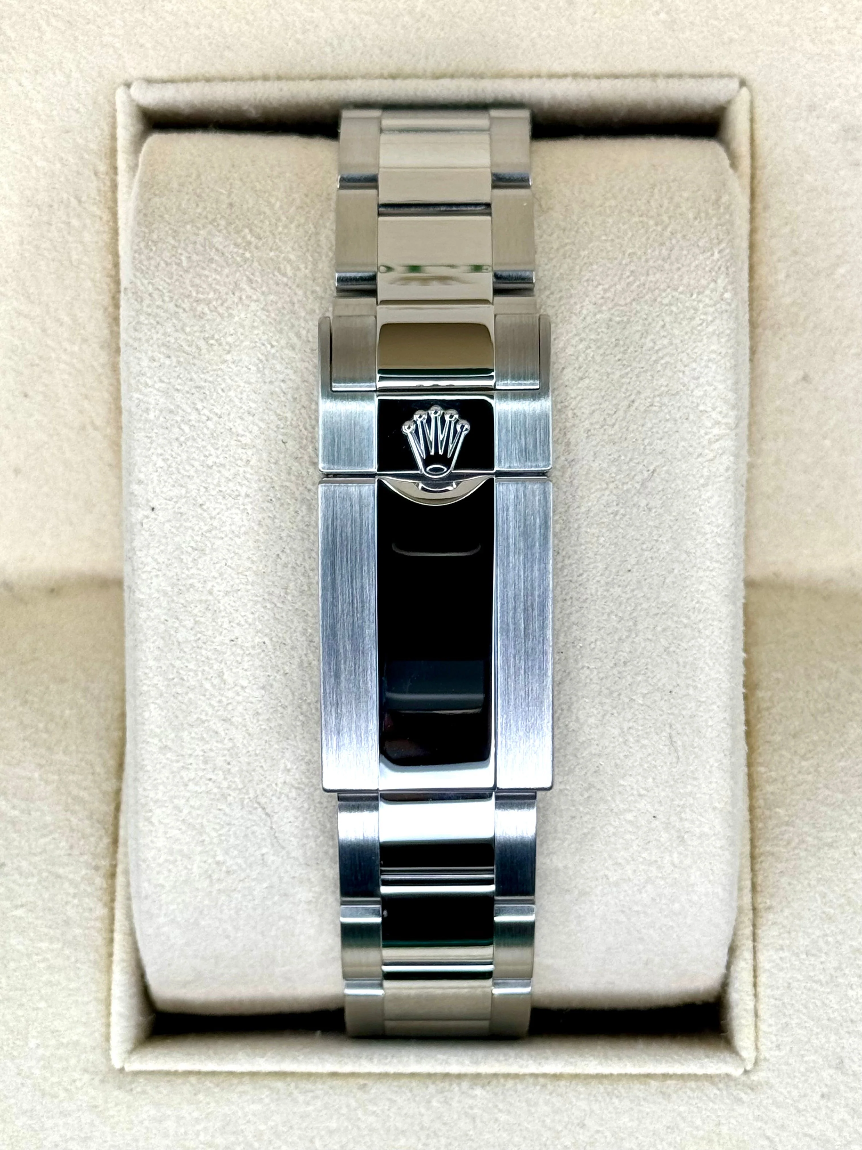 2020 Rolex GMT-Master II "Batman" 40mm 126710BLNR Oyster - Image 2