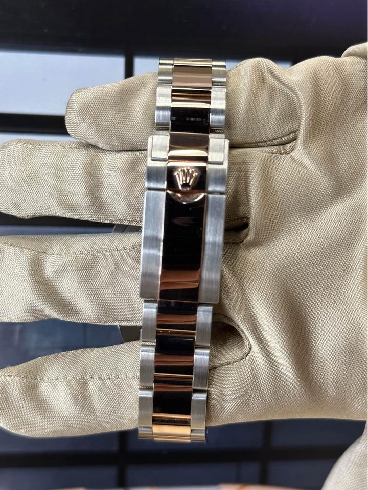 New 2020 Rolex GMT-Master II "Rootbeer" 40mm 126711CHNR Two-Tone - Image 6