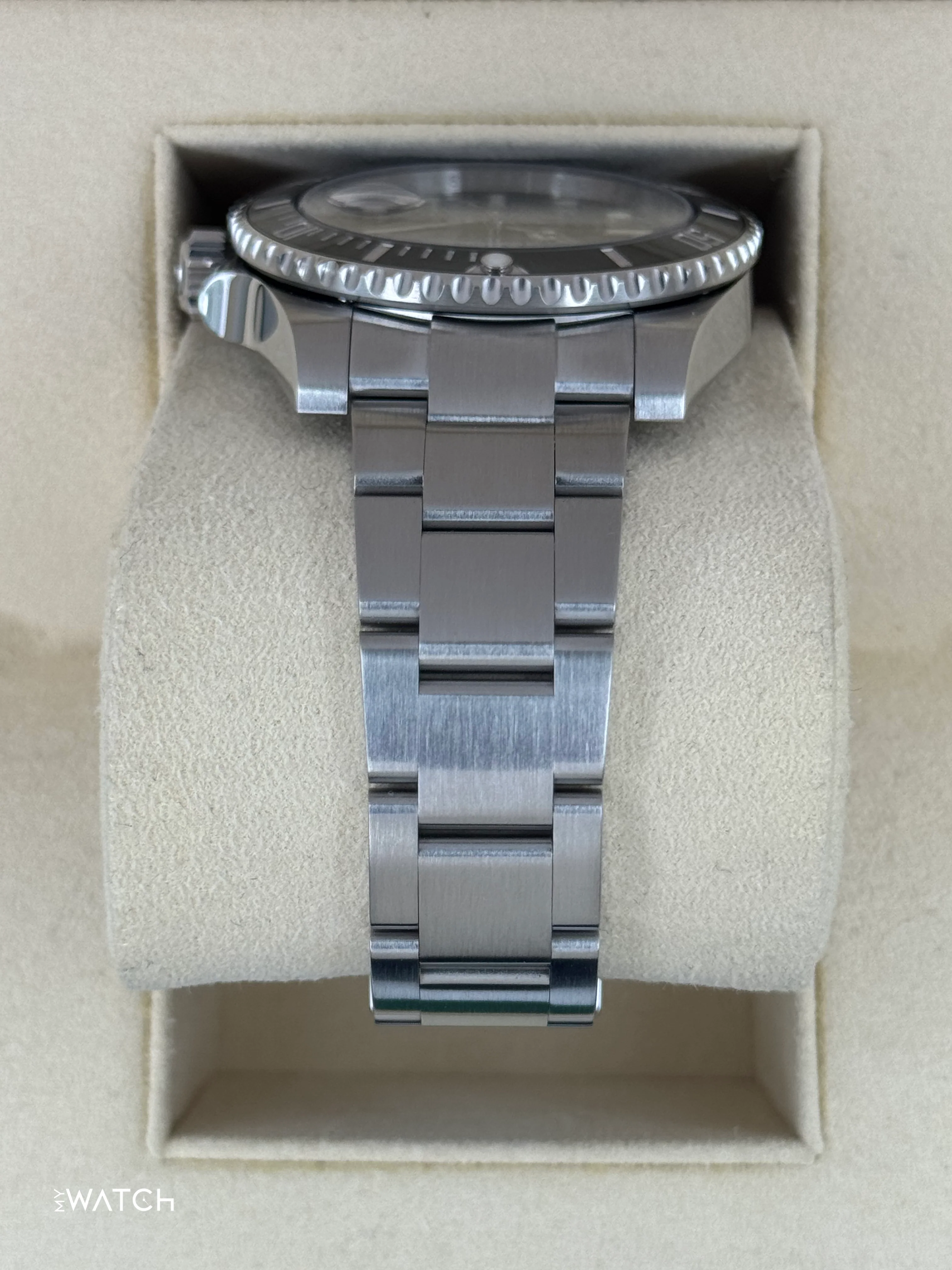 2020 Rolex Submariner 40mm 116610LN Stainless Steel Black Dial - Image 4