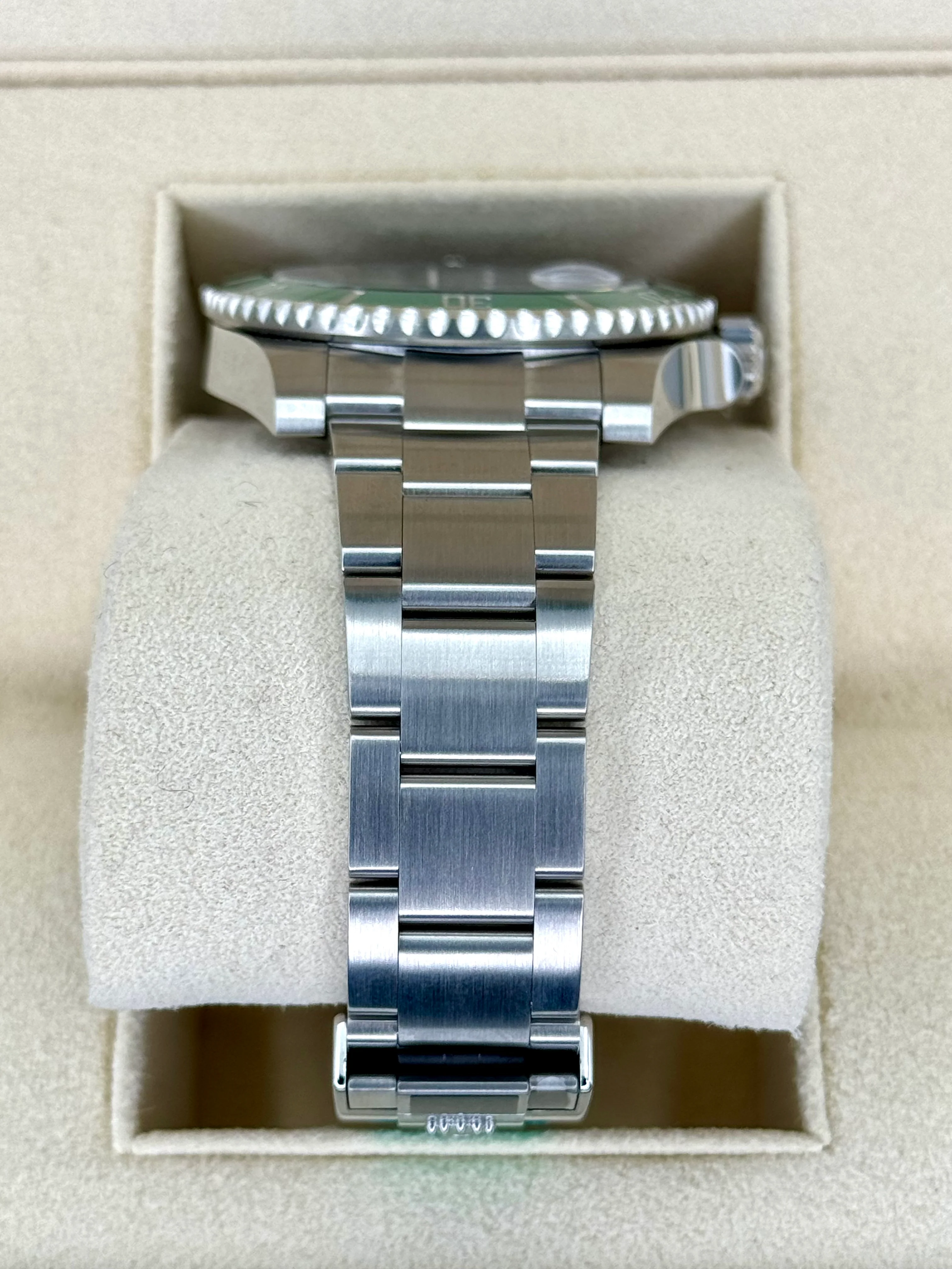 2020 Rolex Submariner "Hulk" 40mm 116610LV Green Dial - Image 3