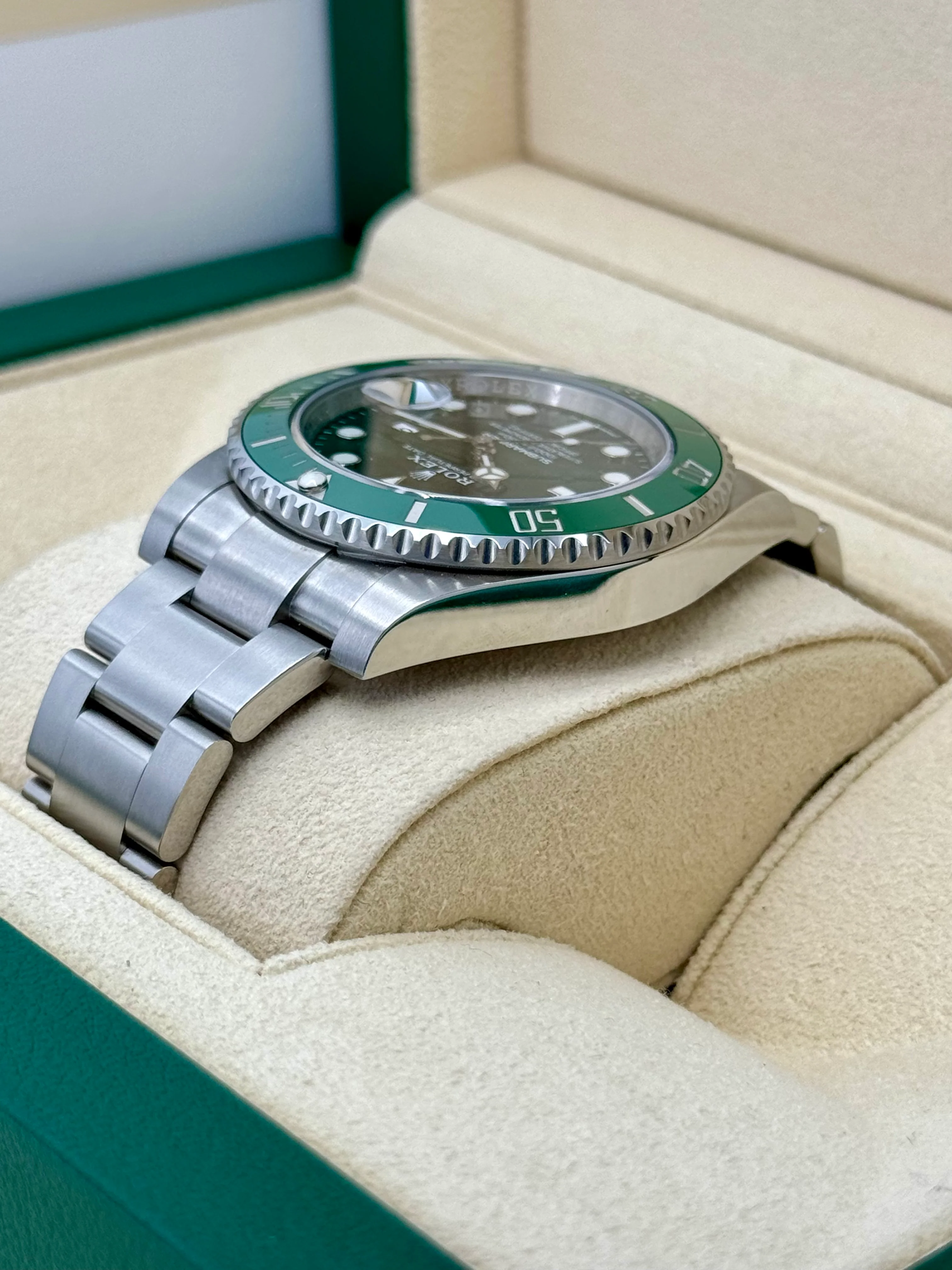 2020 Rolex Submariner "Hulk" 40mm 116610LV Green Dial - Image 7