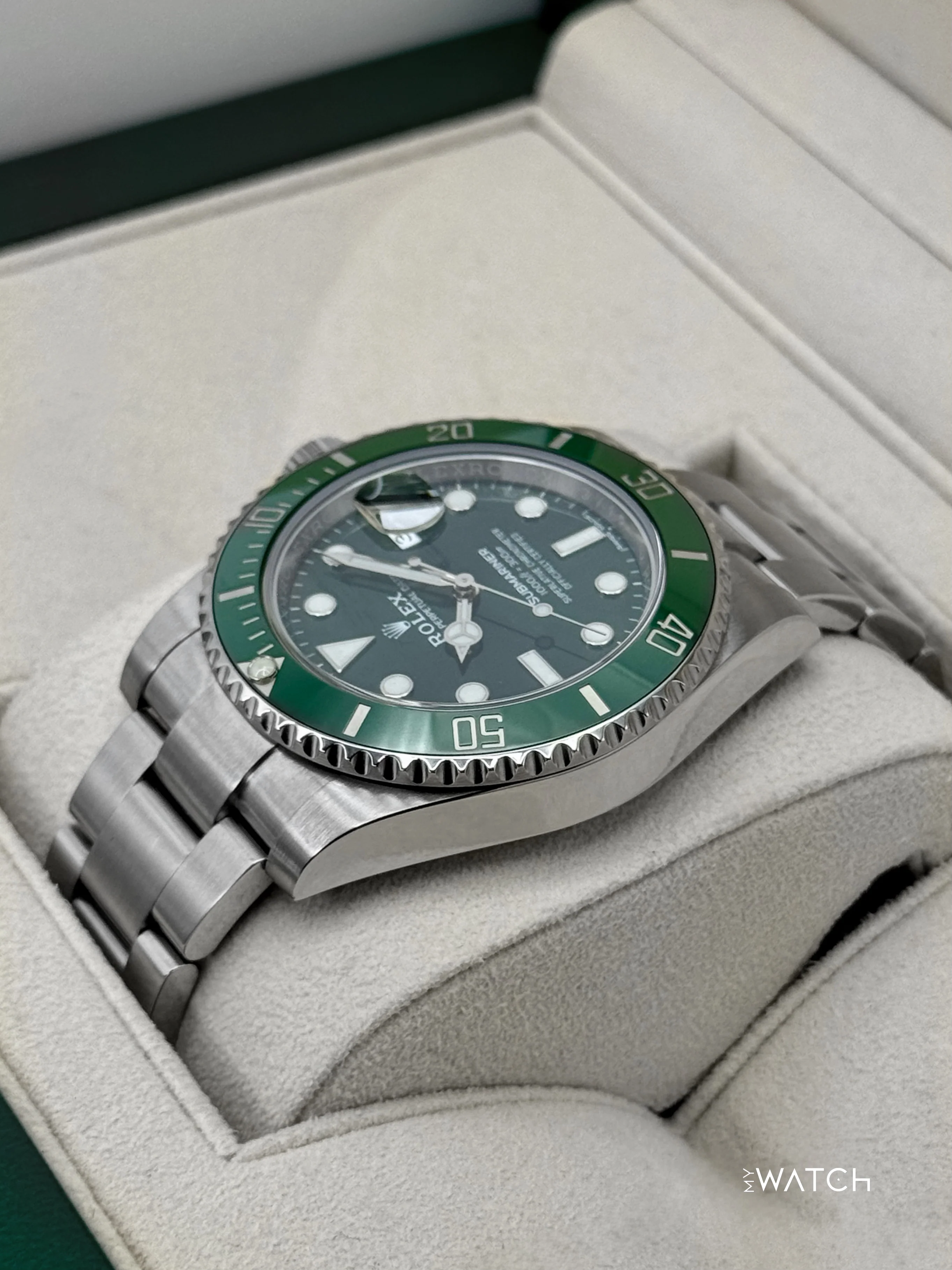 2020 Rolex Submariner “Hulk” 40mm 116610LV Green Dial - Image 7