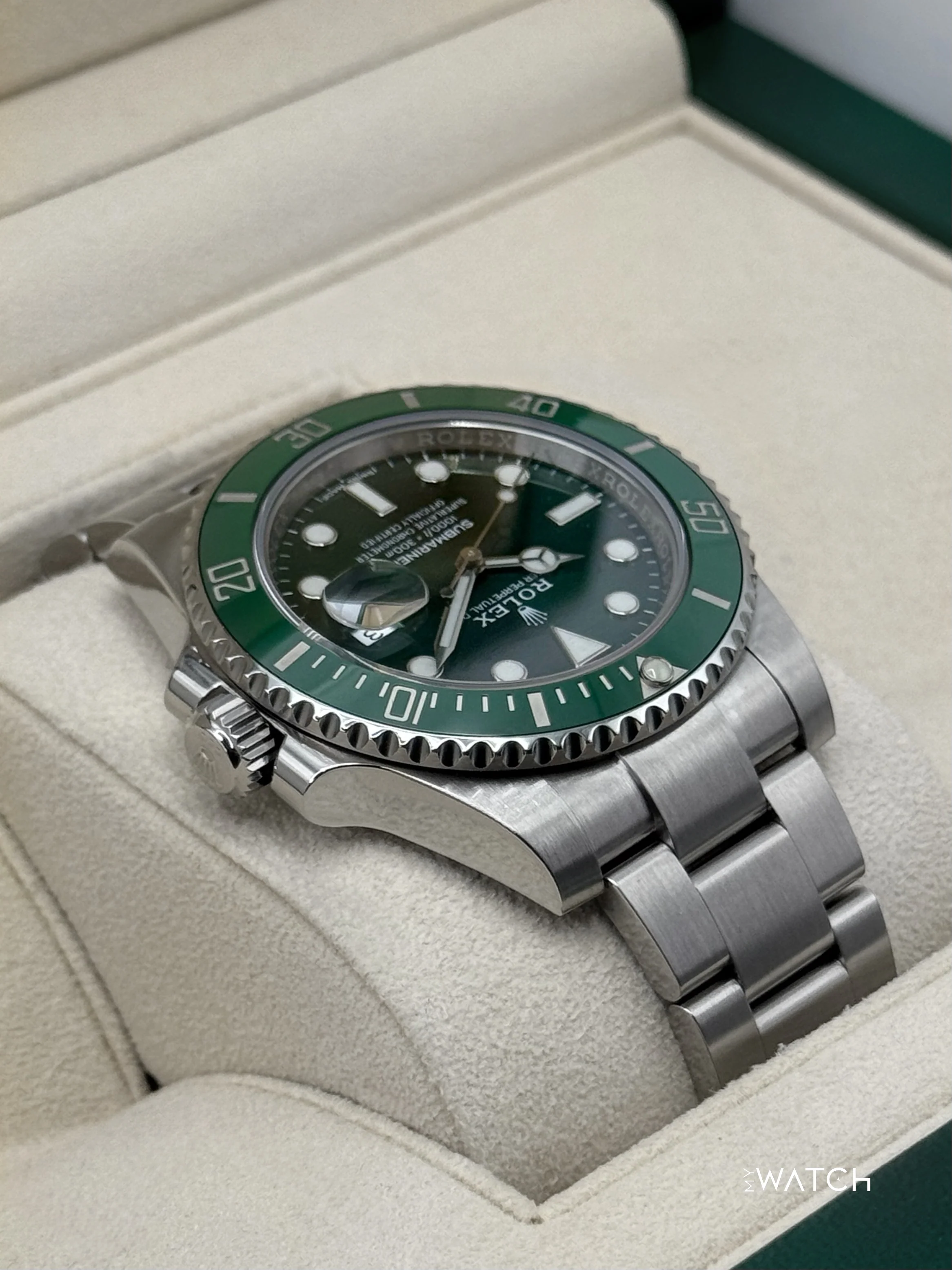 2020 Rolex Submariner “Hulk” 40mm 116610LV Green Dial - Image 8