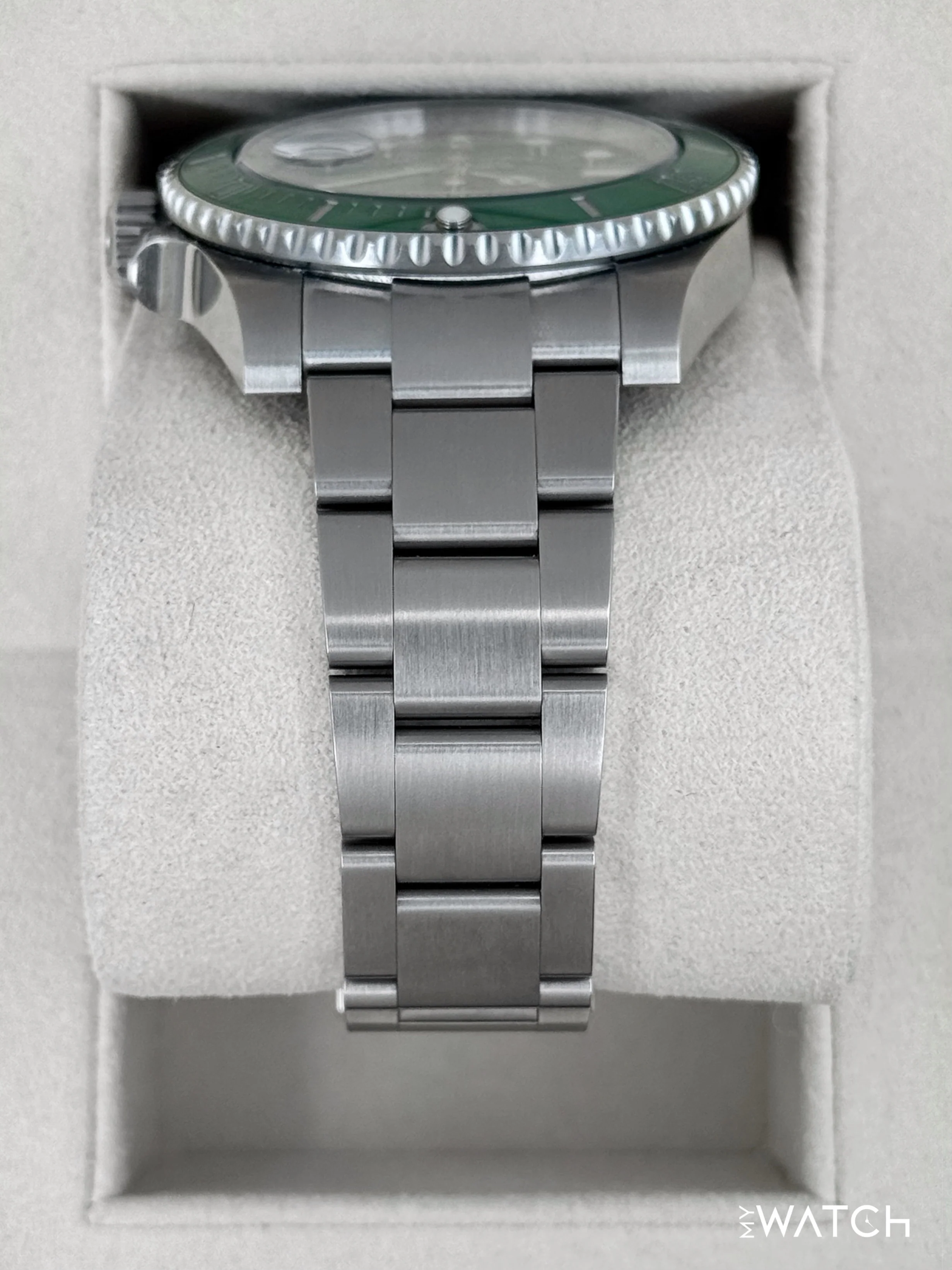 2020 Rolex Submariner “Hulk” 40mm 116610LV Green Dial "UNICORN" - Image 4