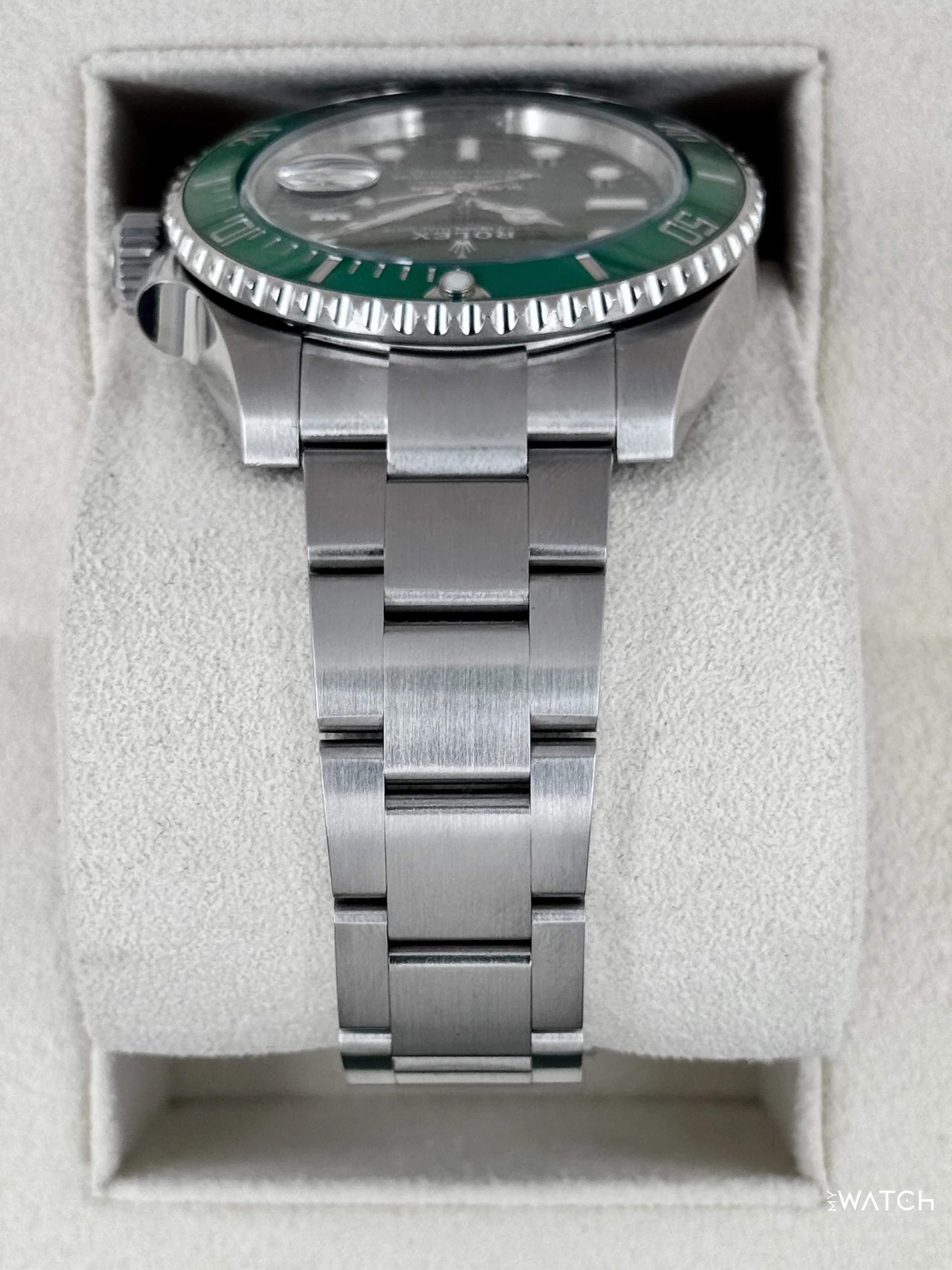2020 Rolex Submariner “Hulk” 40mm 116610LV Green Dial (GREEN CARD & STICKERED) - Image 4