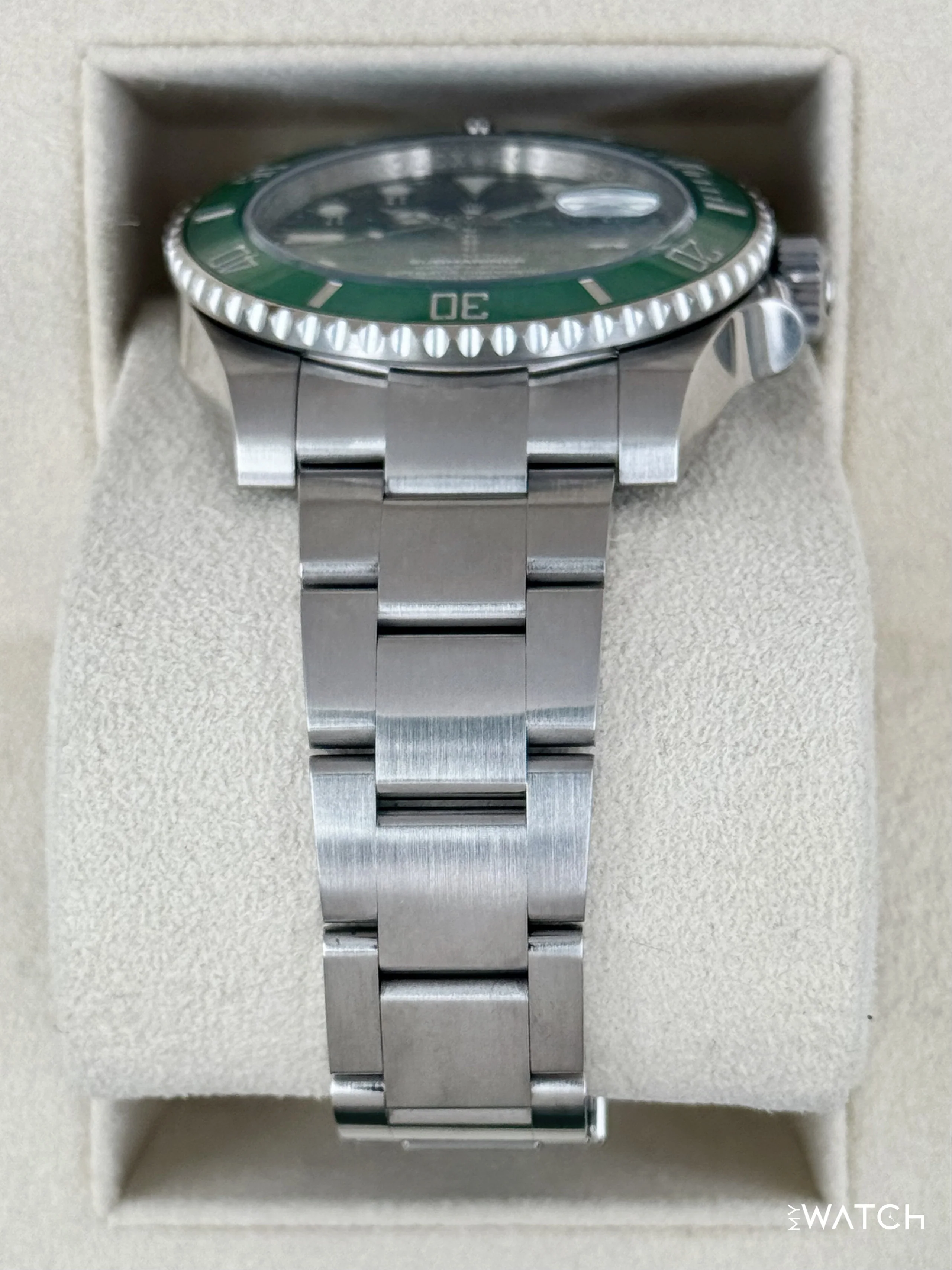 2020 Rolex Submariner “Hulk” 40mm 116610LV Green Dial (Green Card) - Image 3
